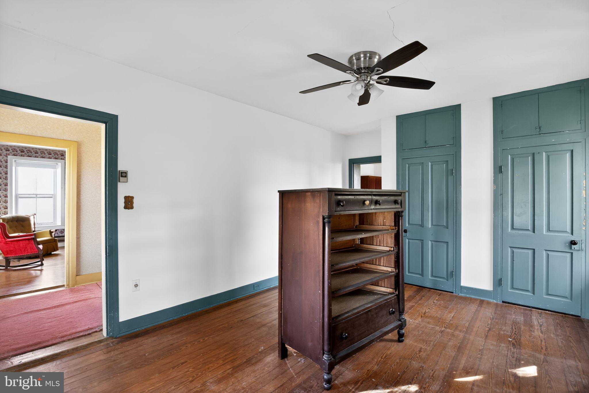 AVONDALE - Residential