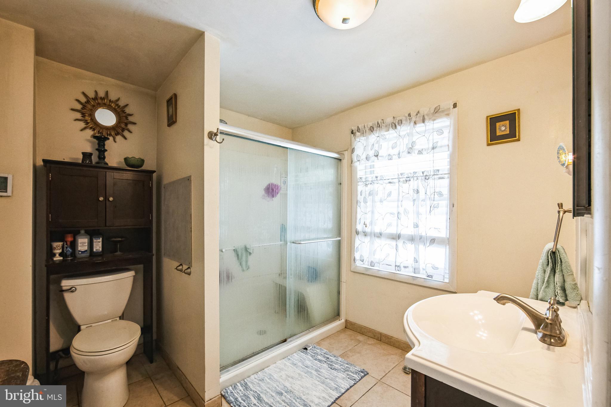 BRIDESBURG - Residential