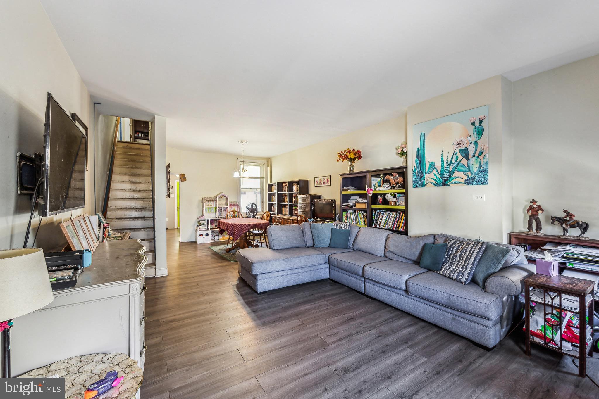 BRIDESBURG - Residential