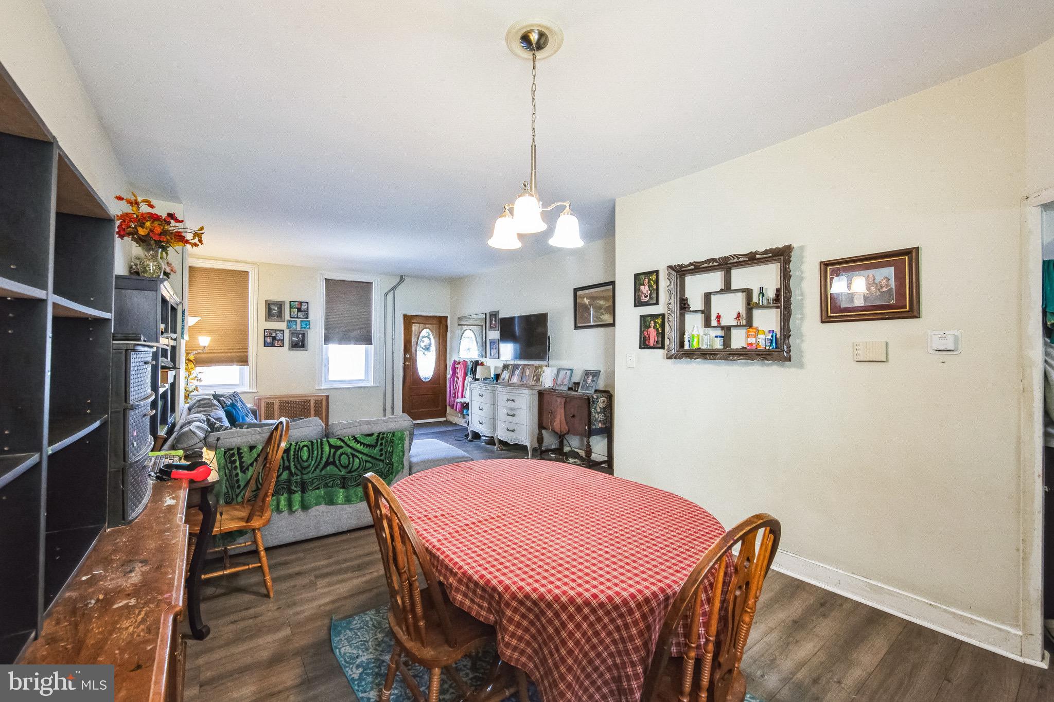 BRIDESBURG - Residential