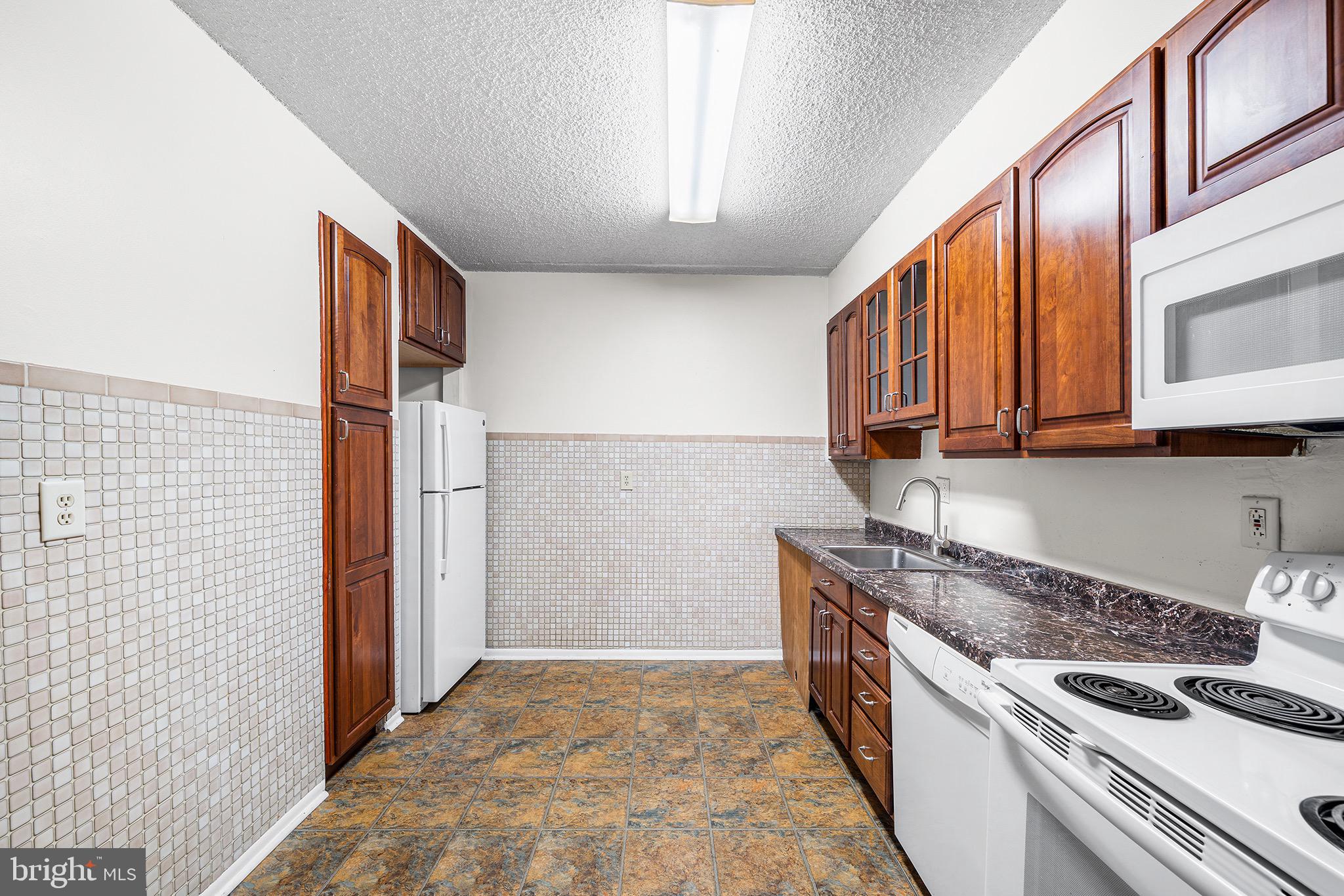 HAVERFORD HILL - Residential Lease