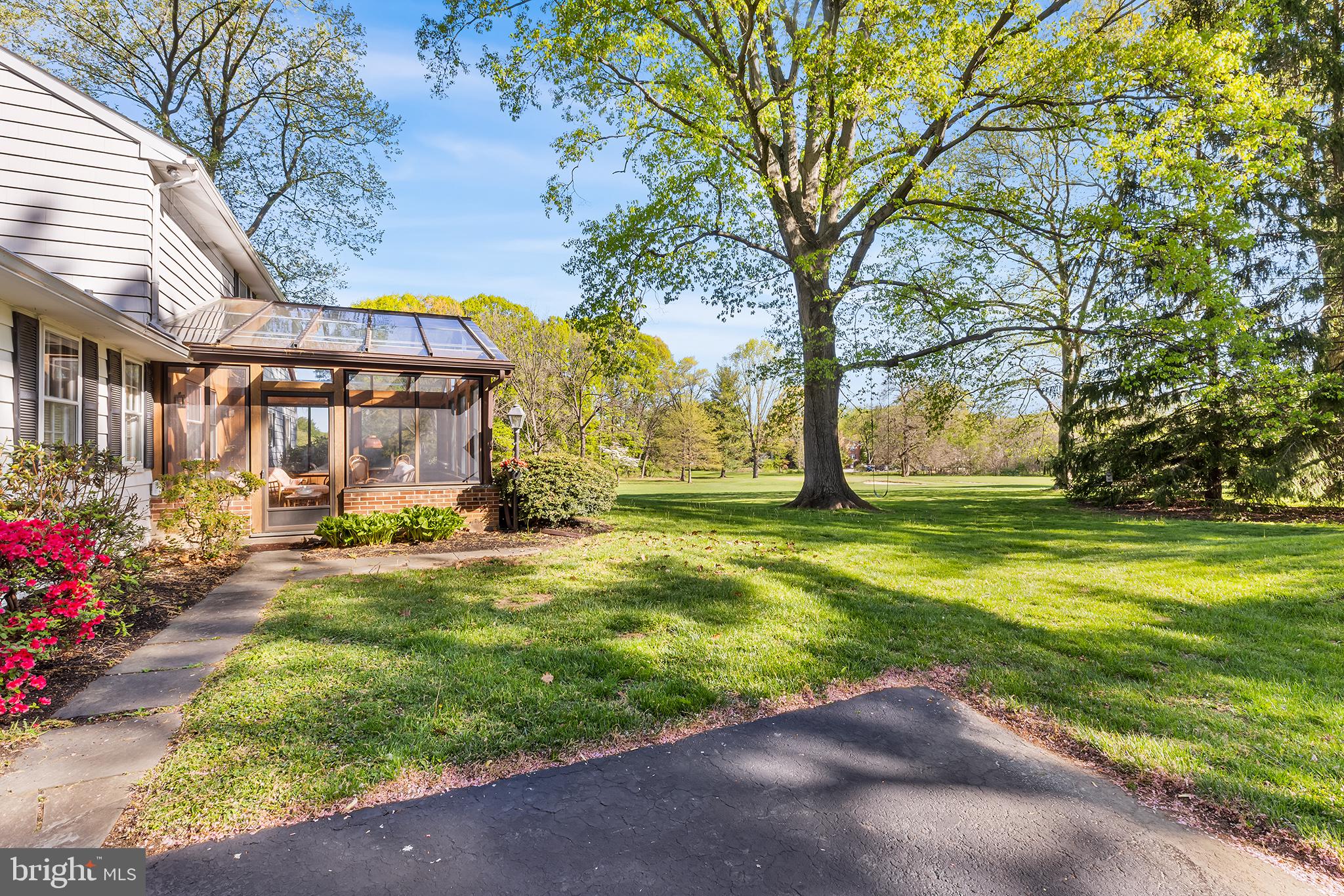 GLENHARDIE - Residential