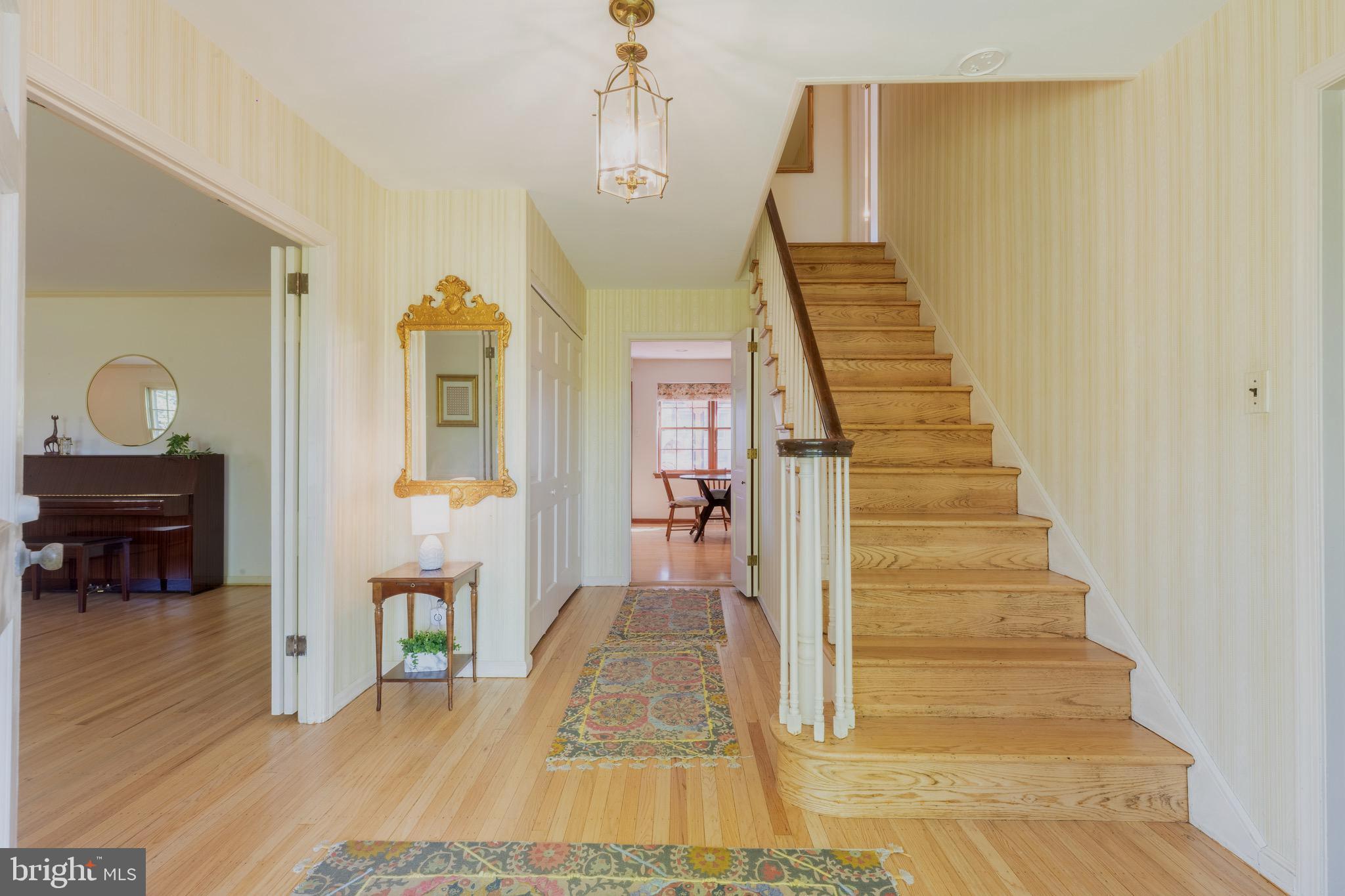 GLENHARDIE - Residential
