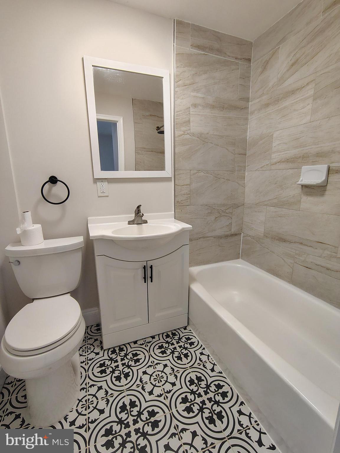 ROSEMONT - Residential Lease