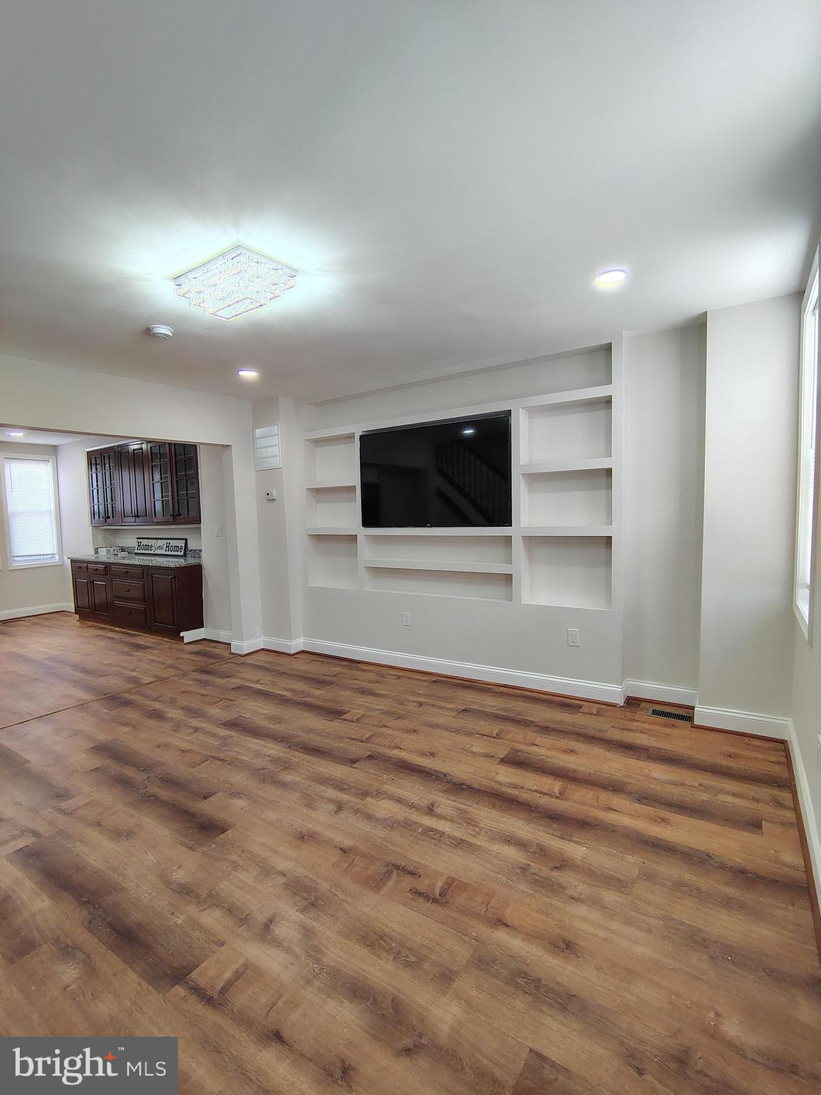 ROSEMONT - Residential Lease
