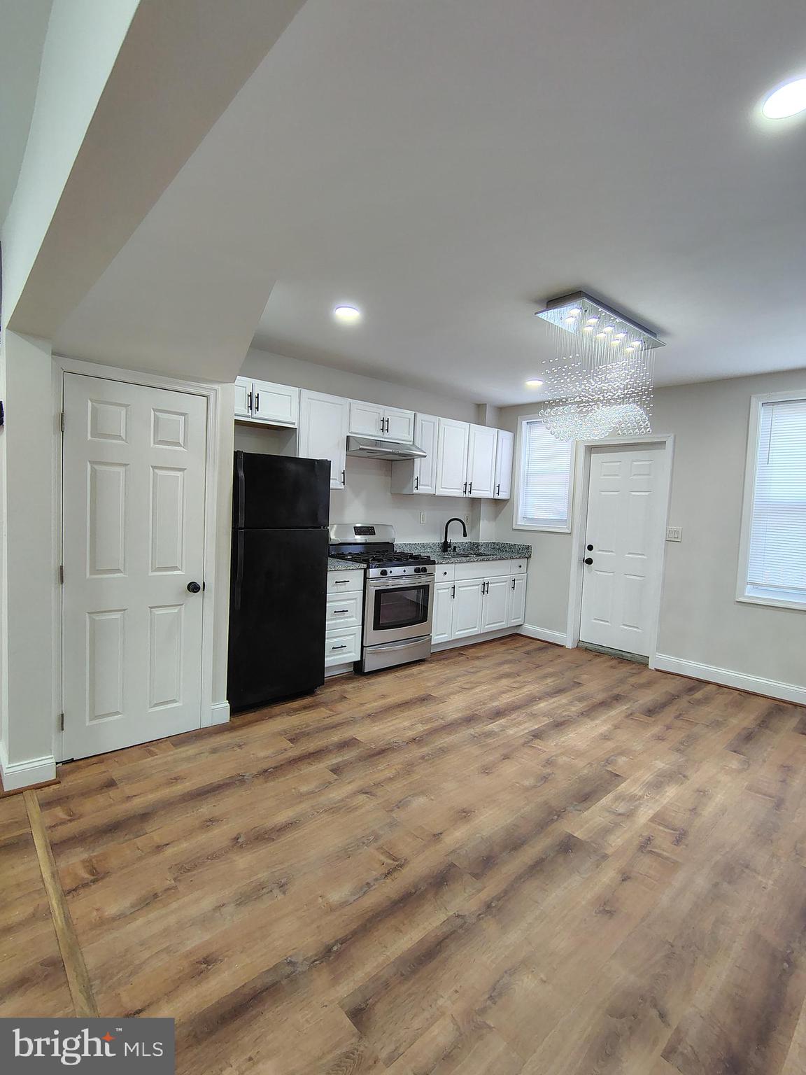 ROSEMONT - Residential Lease