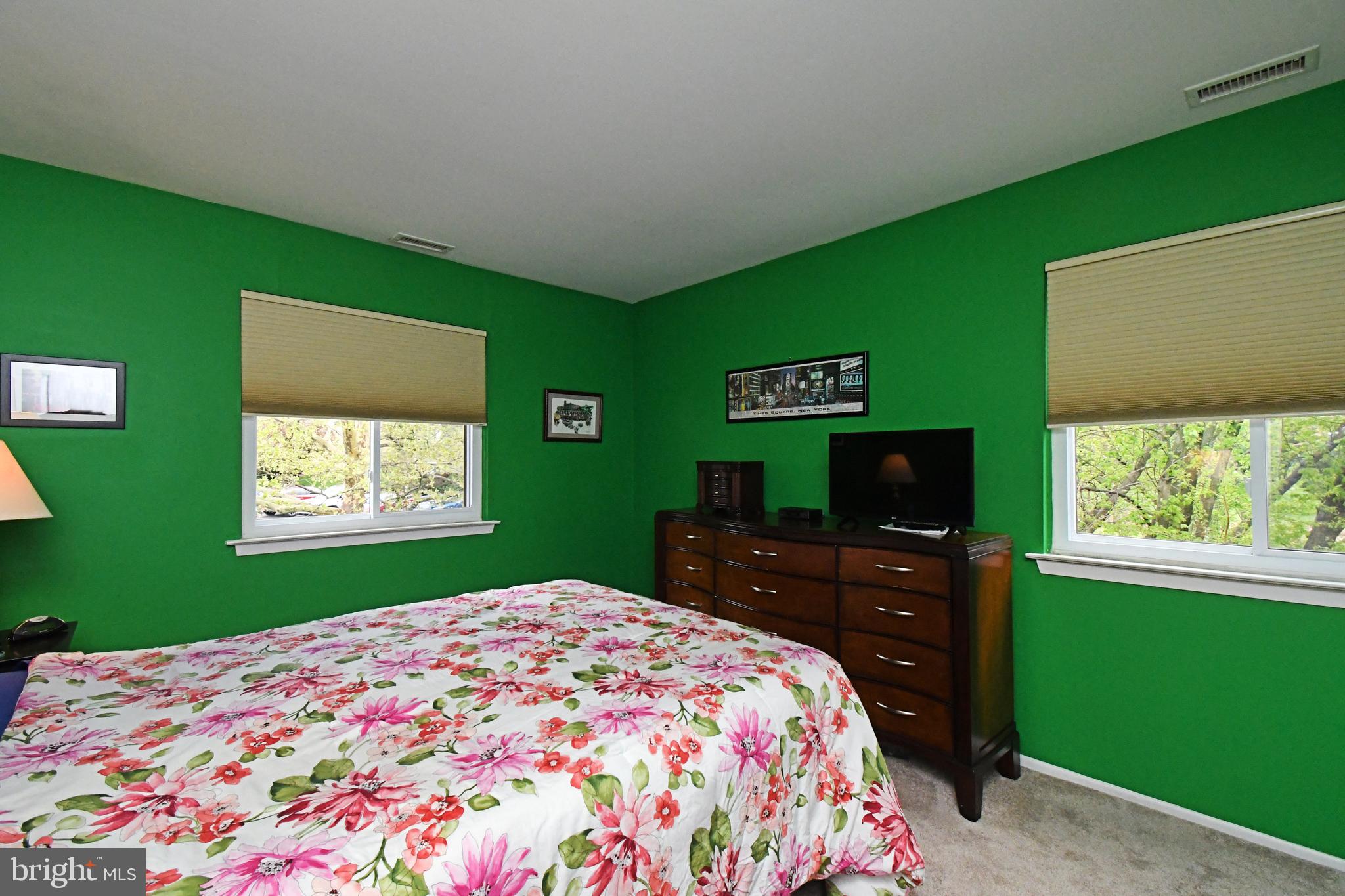 WOOD HOLLOW - Residential