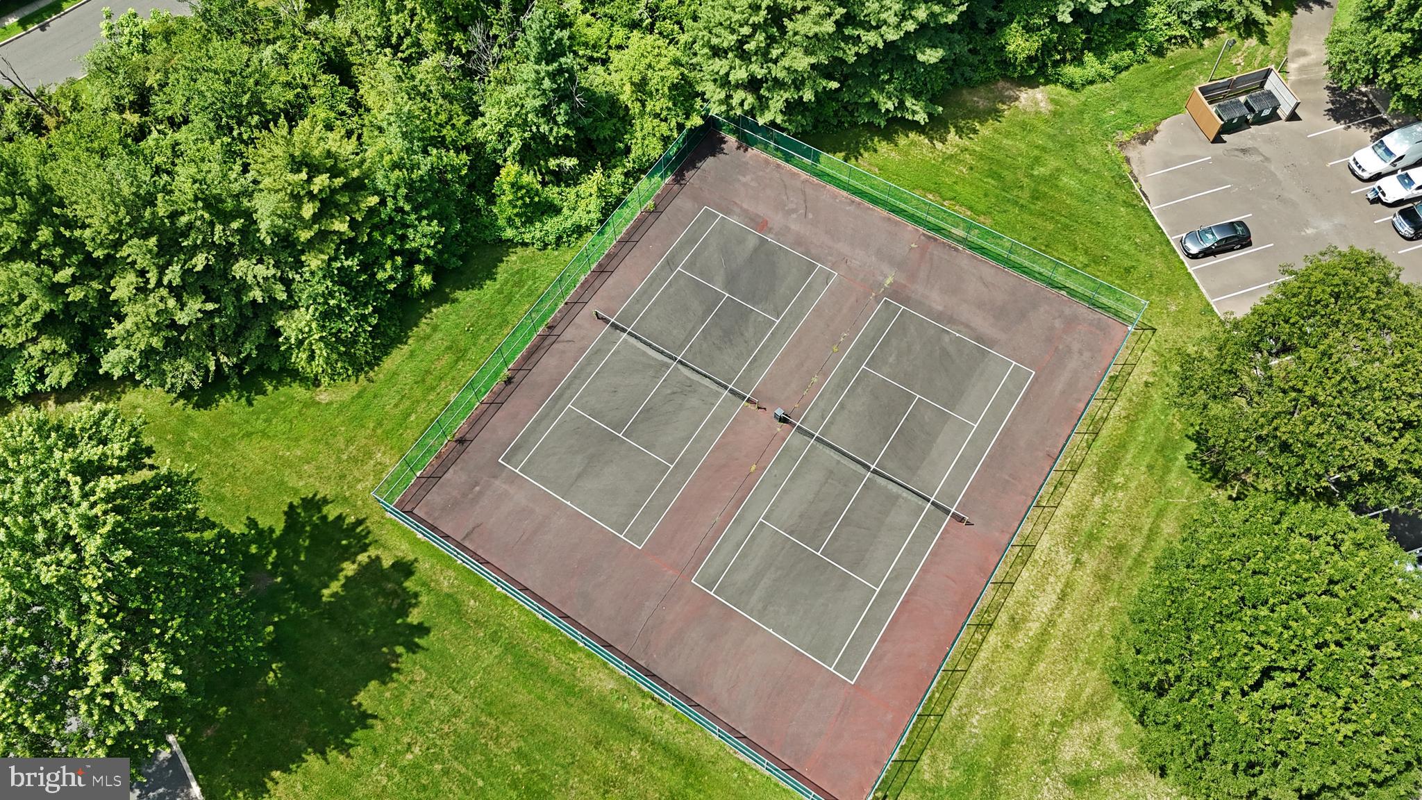 WOOD HOLLOW - Residential