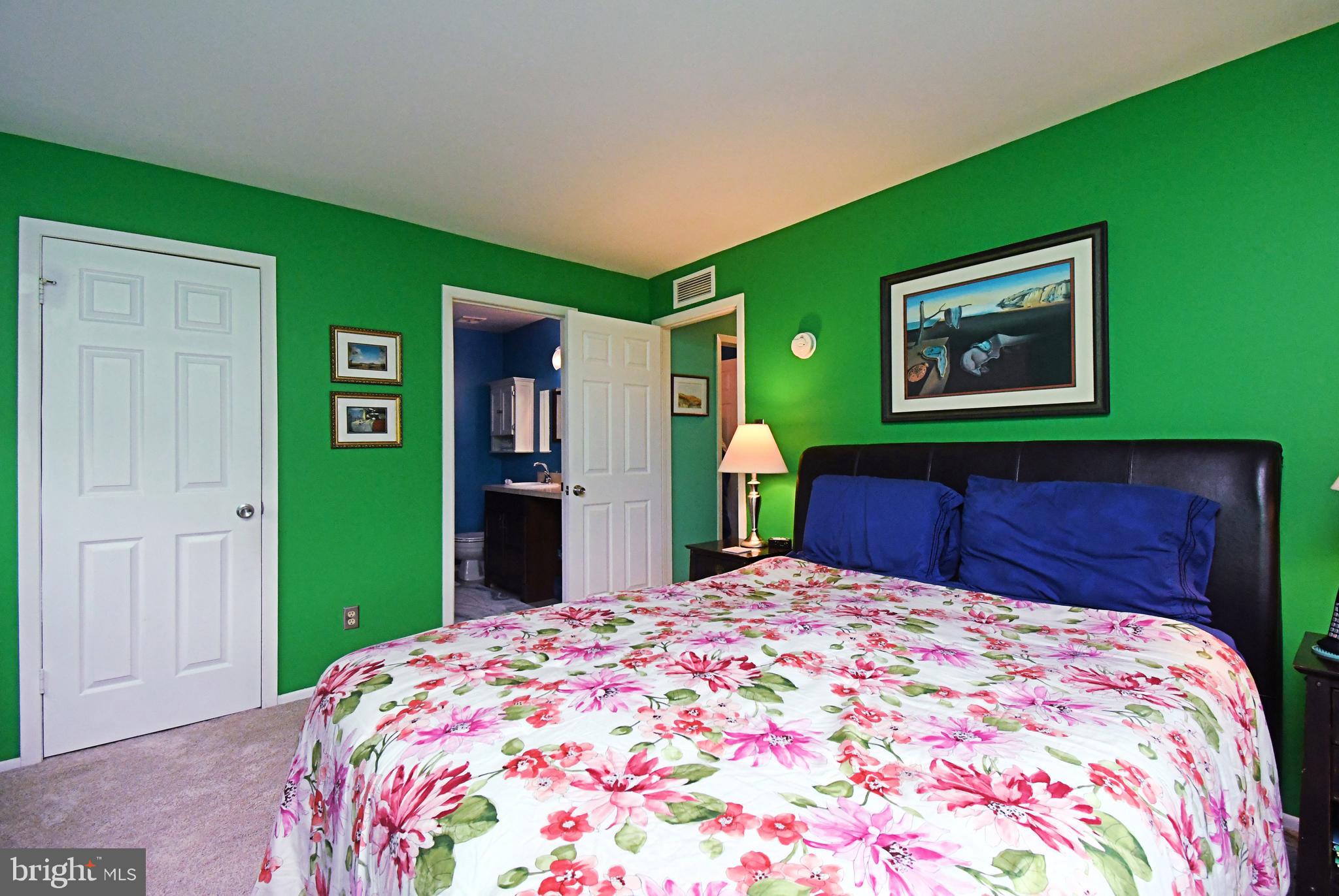 WOOD HOLLOW - Residential