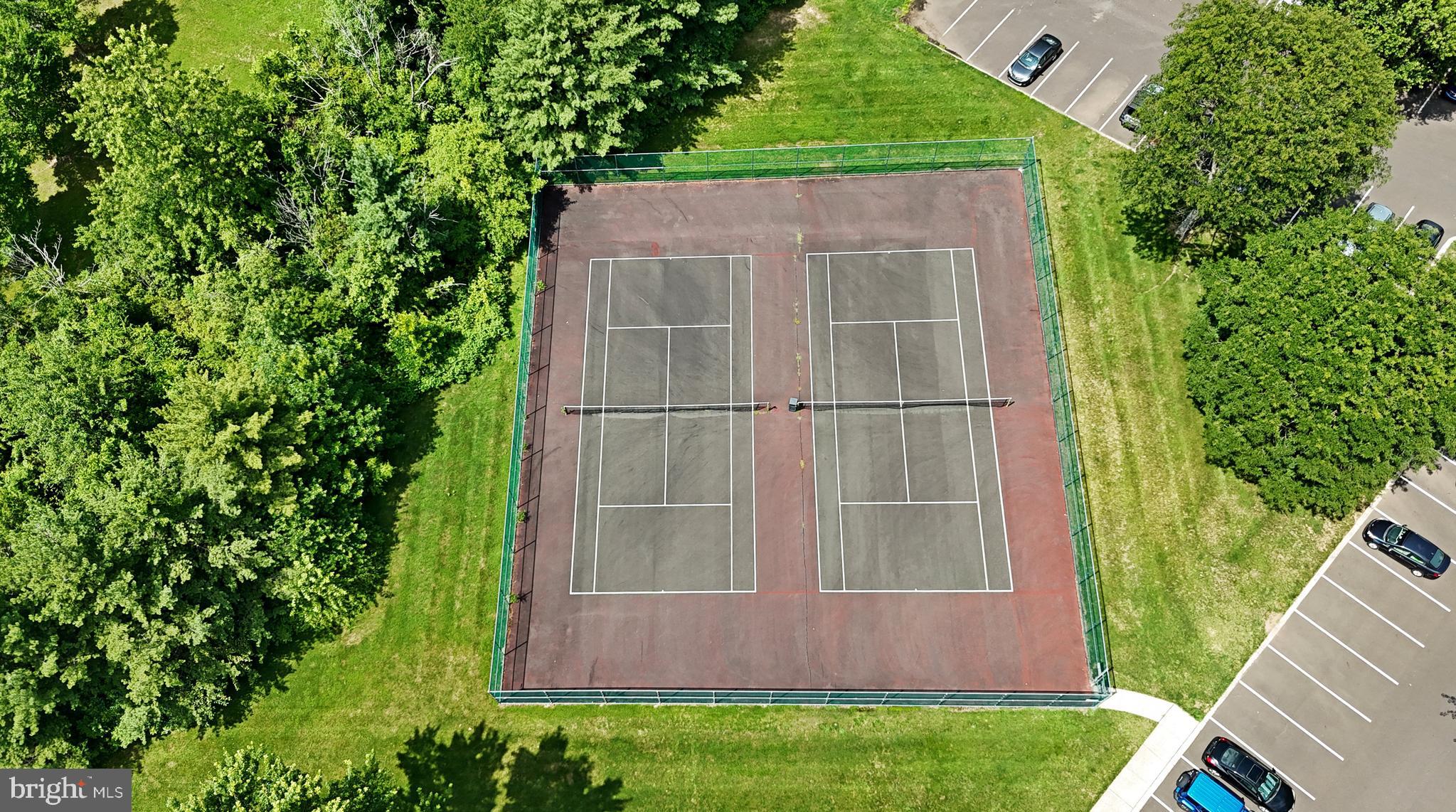 WOOD HOLLOW - Residential