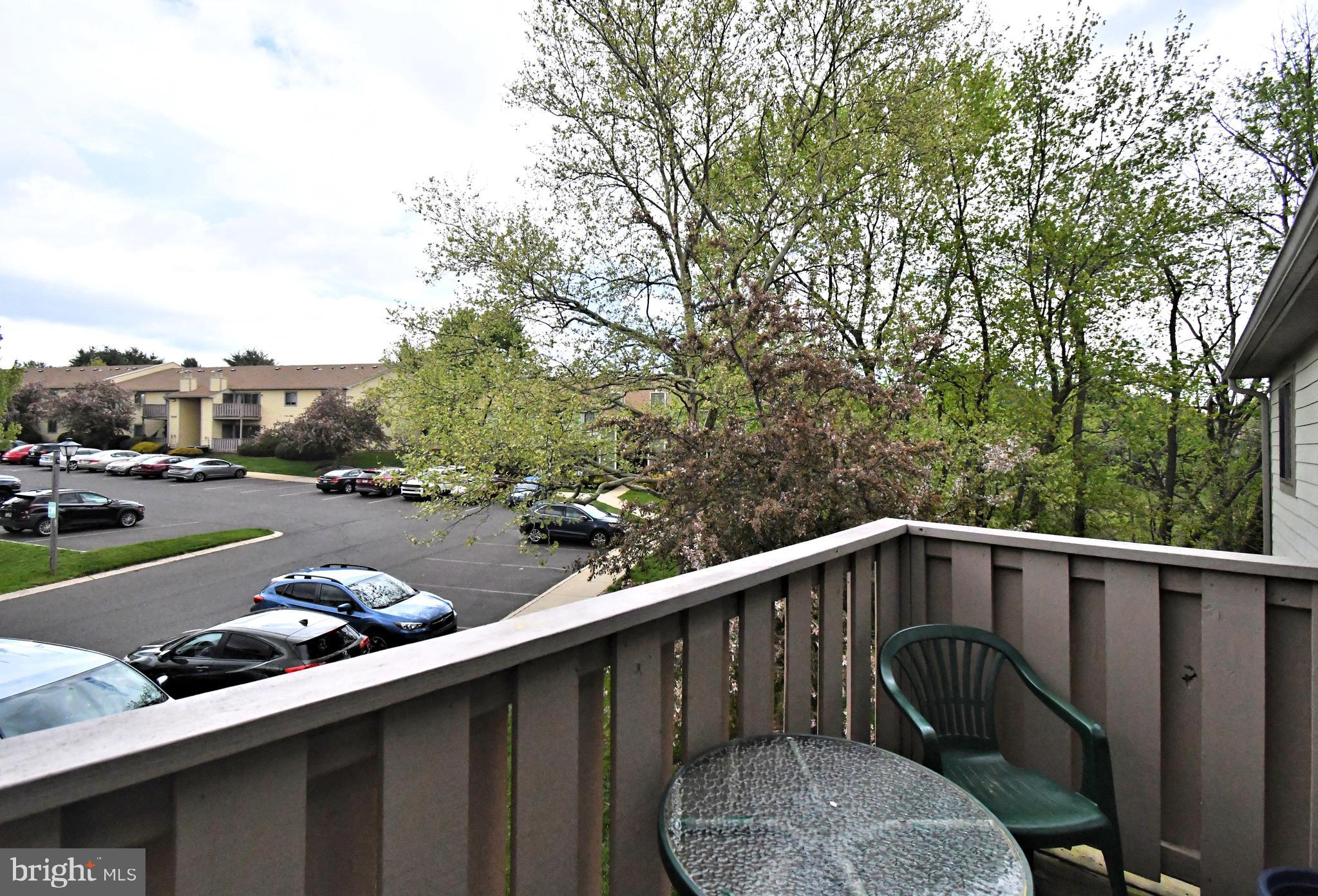 WOOD HOLLOW - Residential