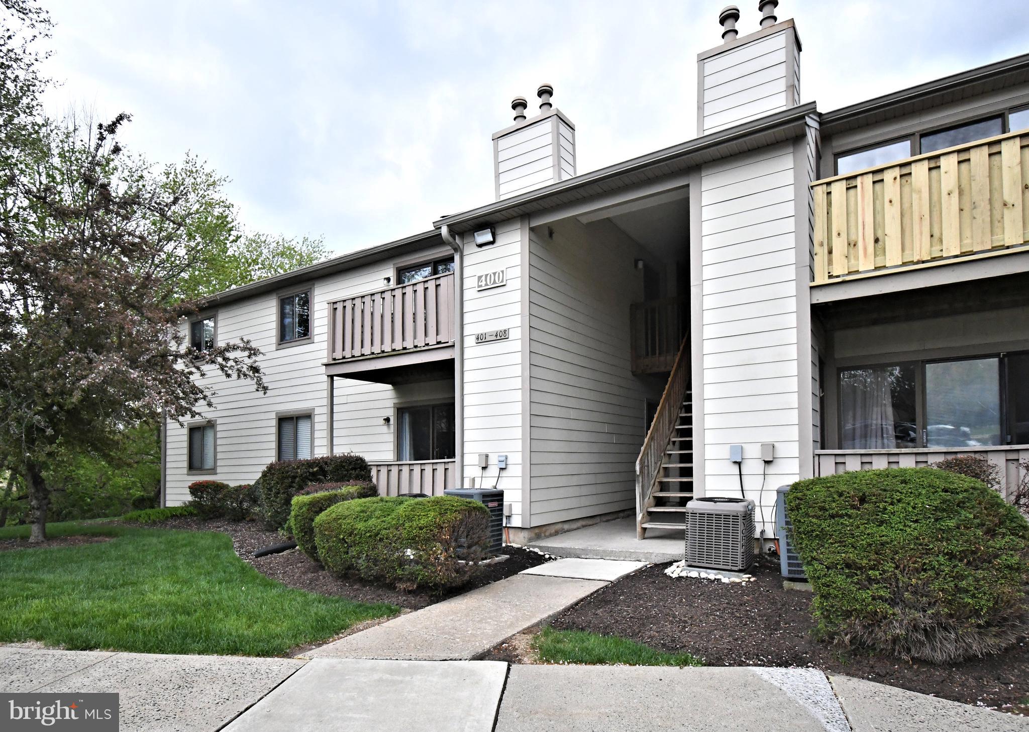 WOOD HOLLOW - Residential