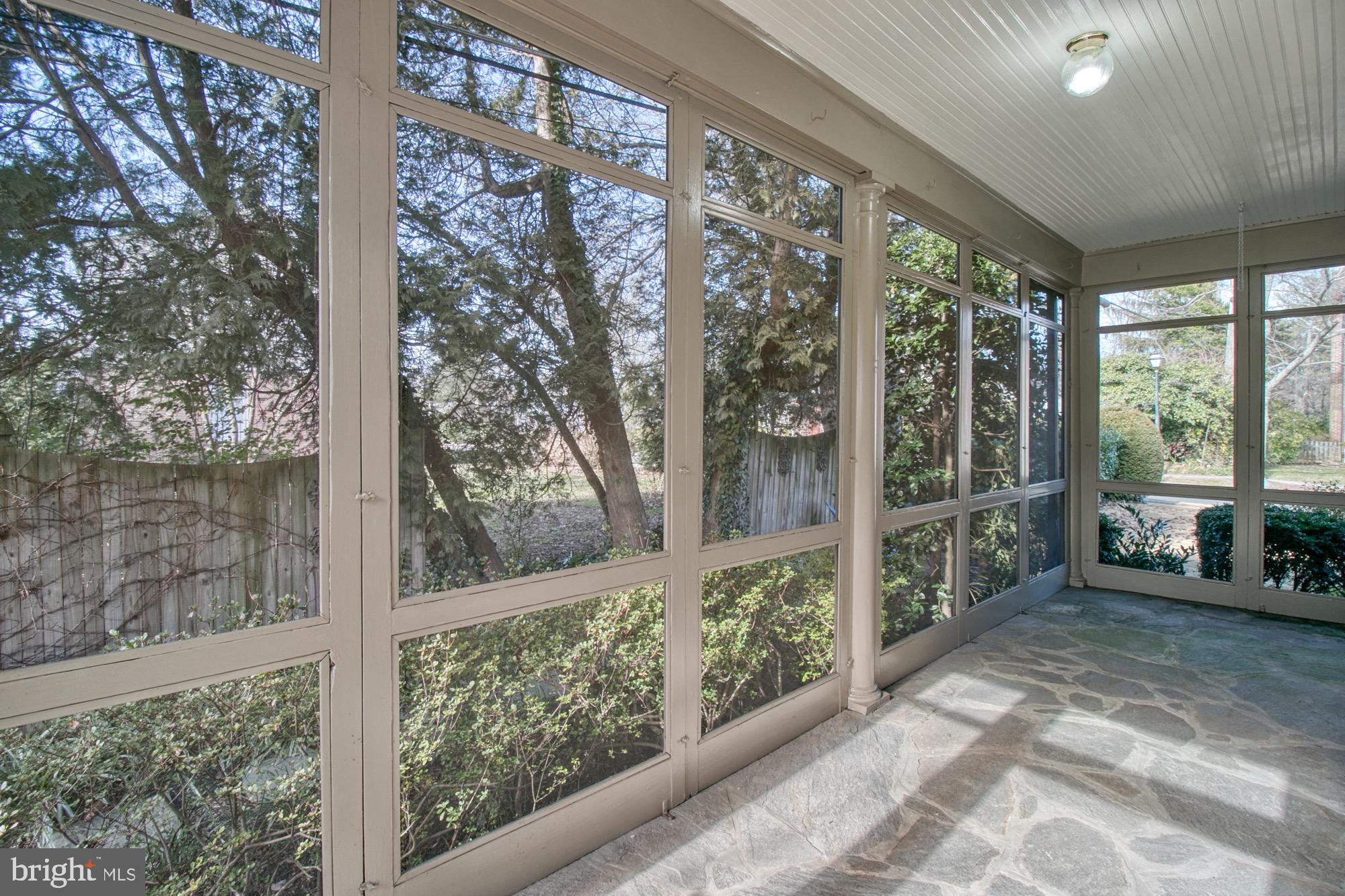 STONELEIGH - Residential