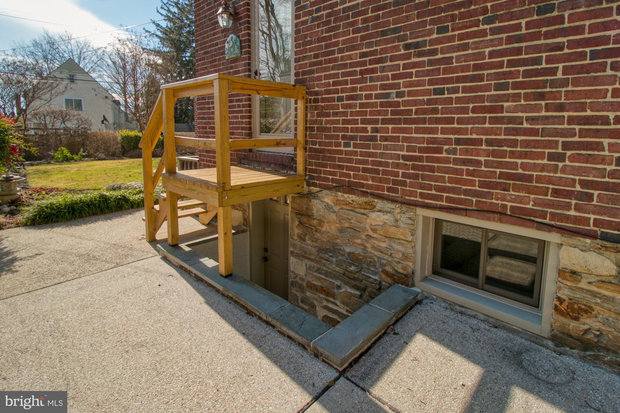 STONELEIGH - Residential