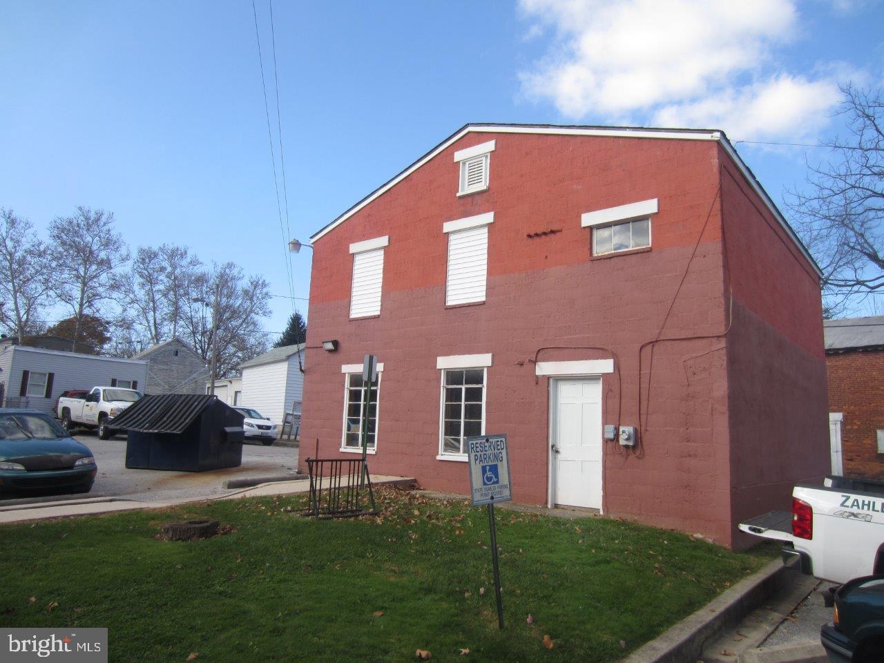 28 LIBERTY STREET G4