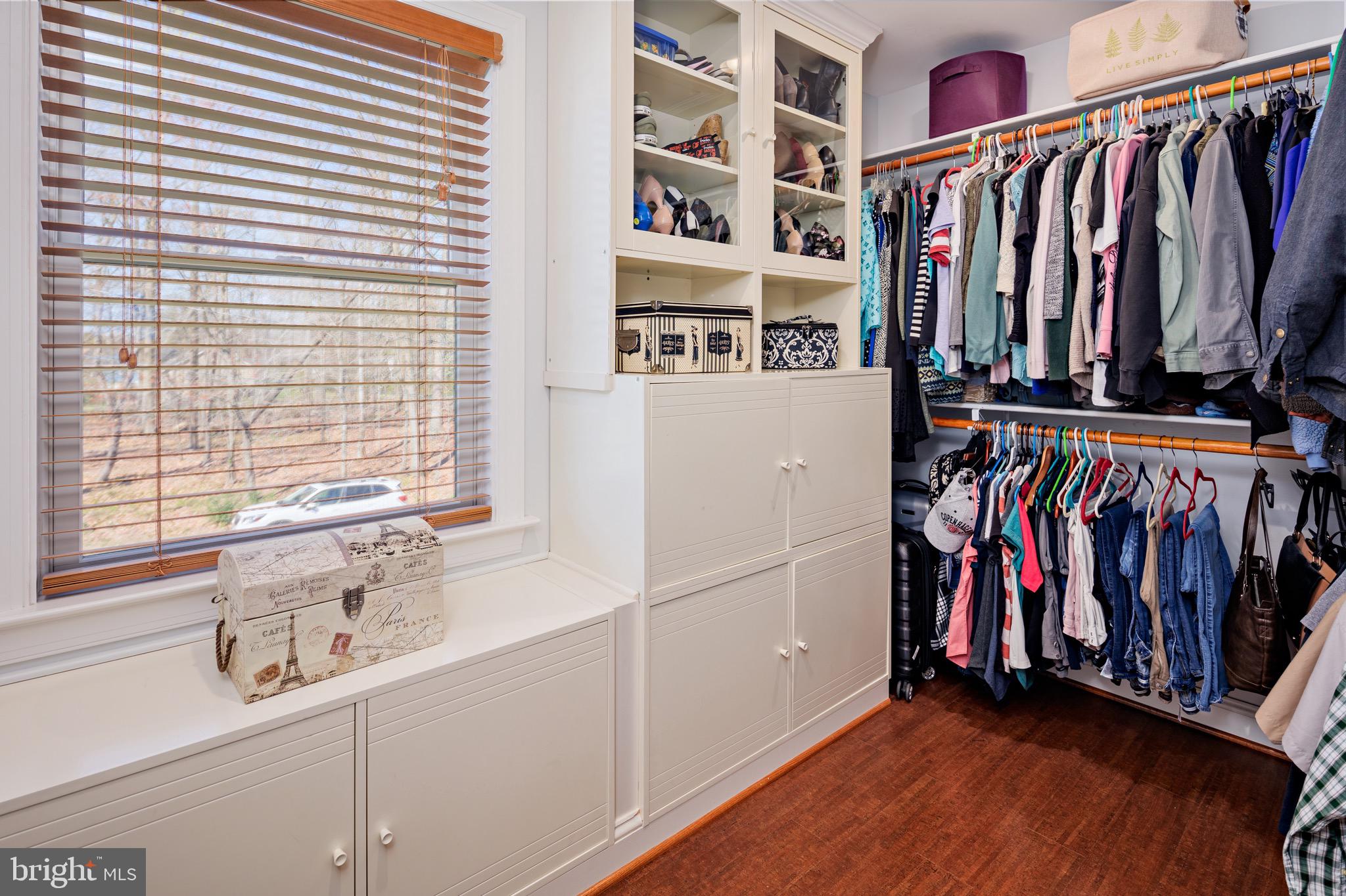 CHERRY GARDENS - Residential