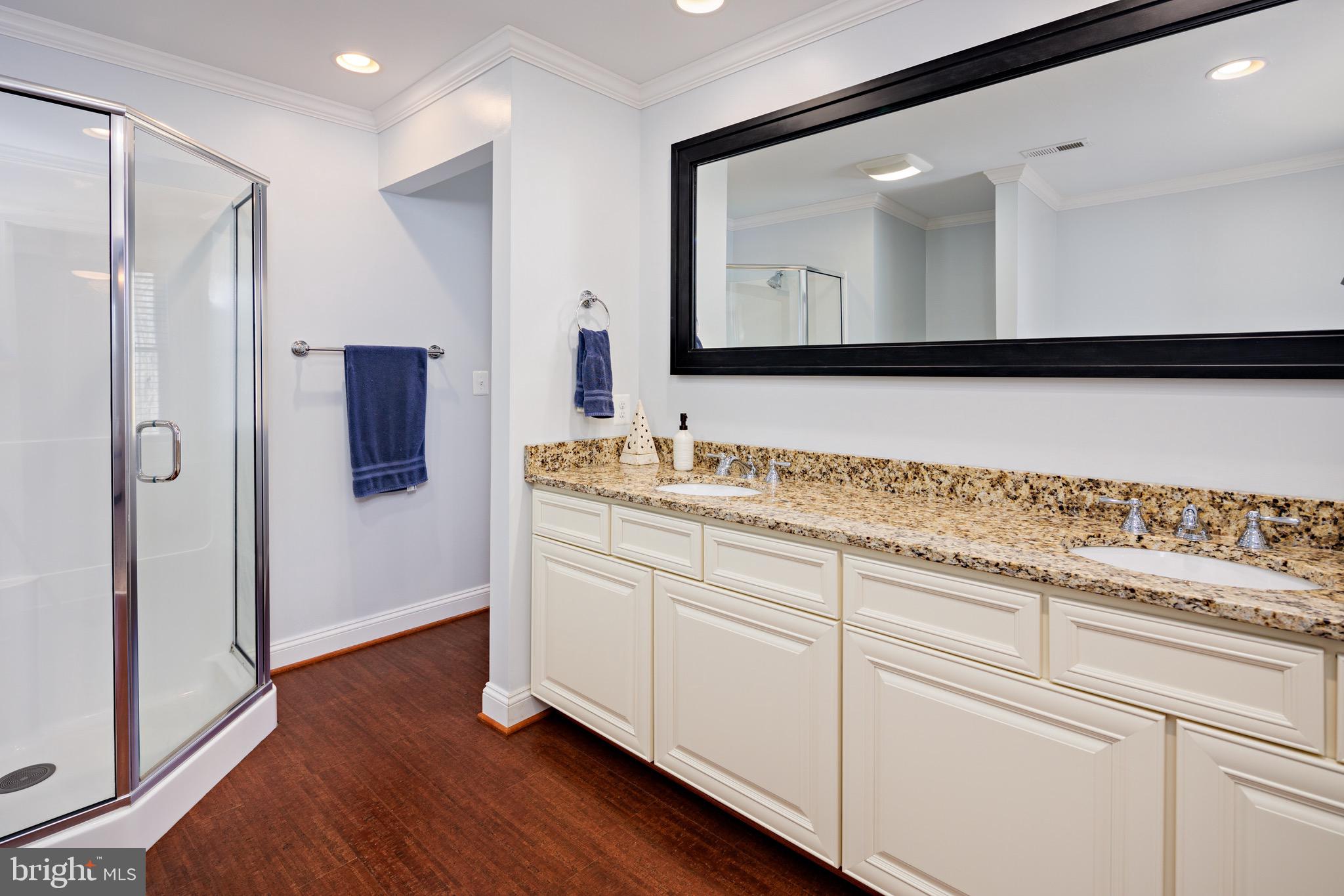 CHERRY GARDENS - Residential