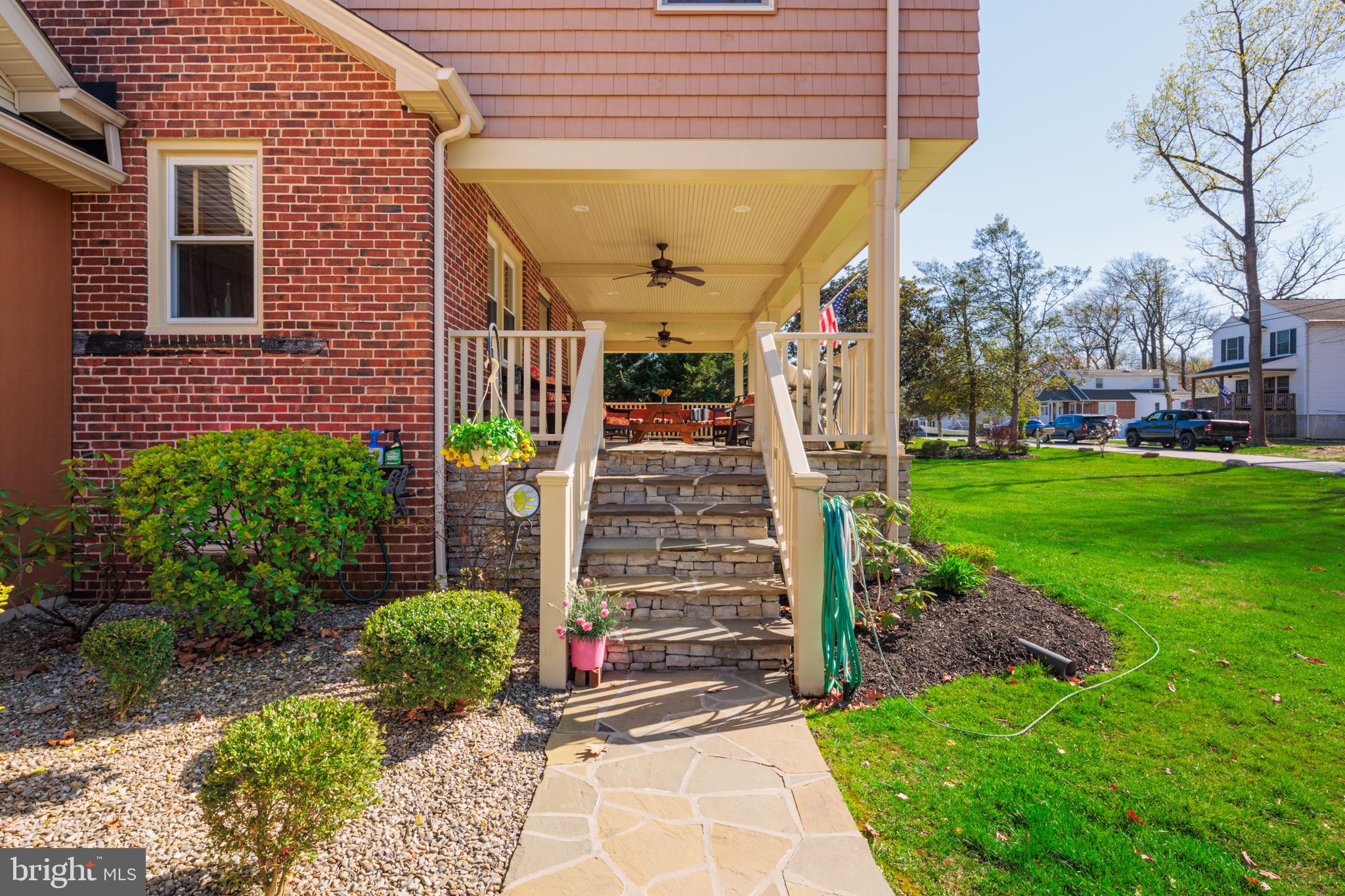 CHERRY GARDENS - Residential