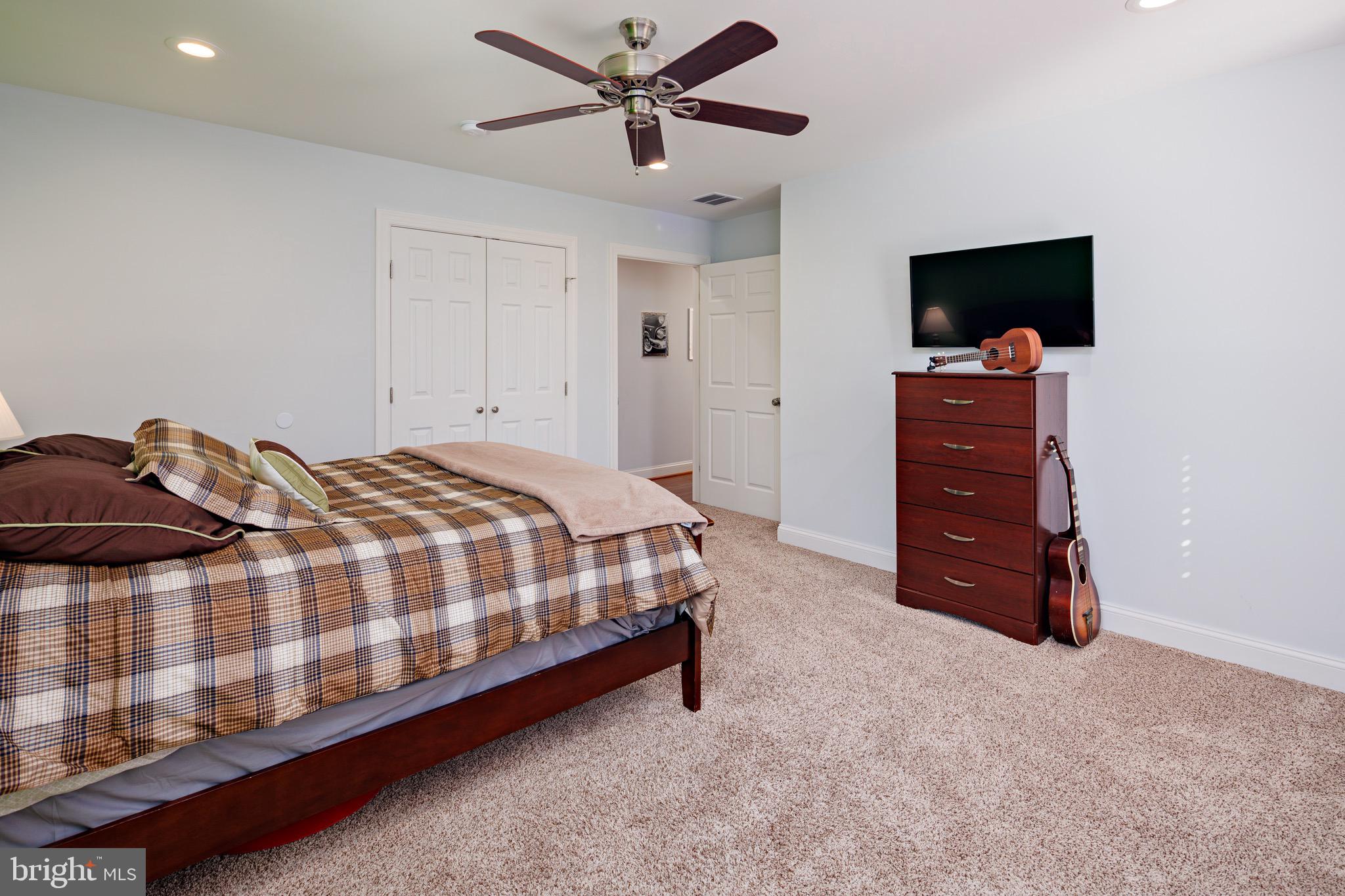 CHERRY GARDENS - Residential