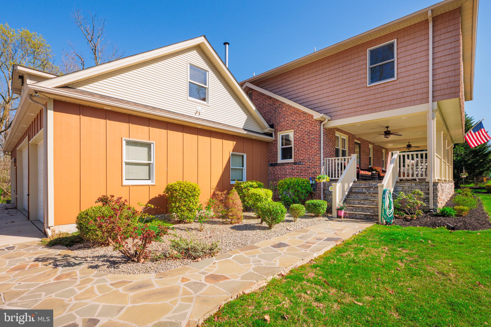 CHERRY GARDENS - Residential