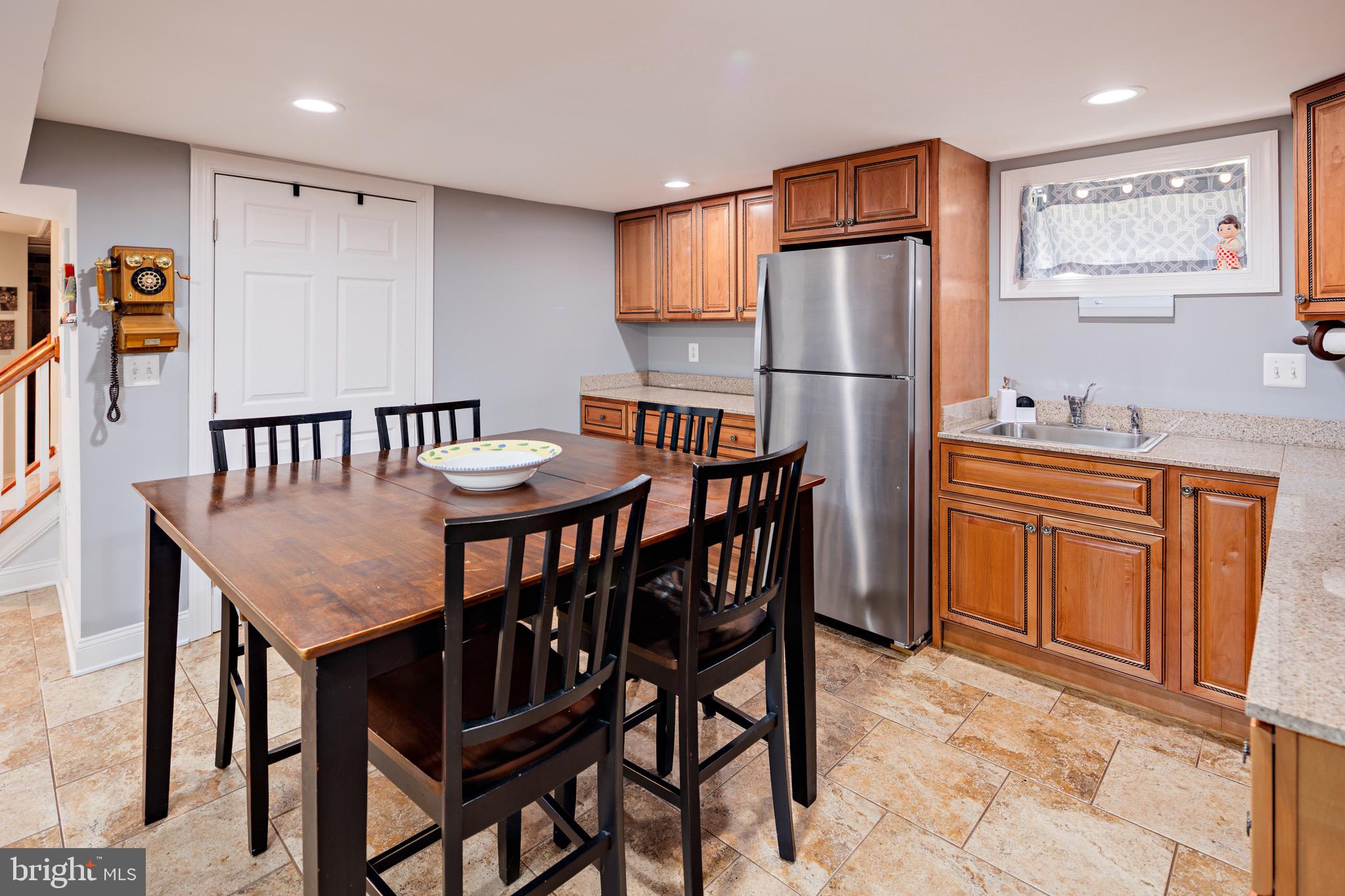 CHERRY GARDENS - Residential