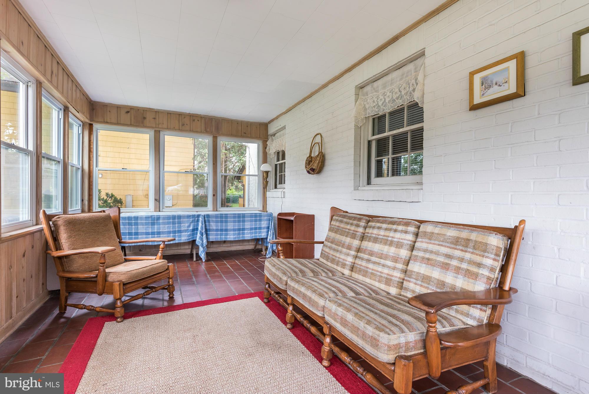 MURRAY HILL - Residential