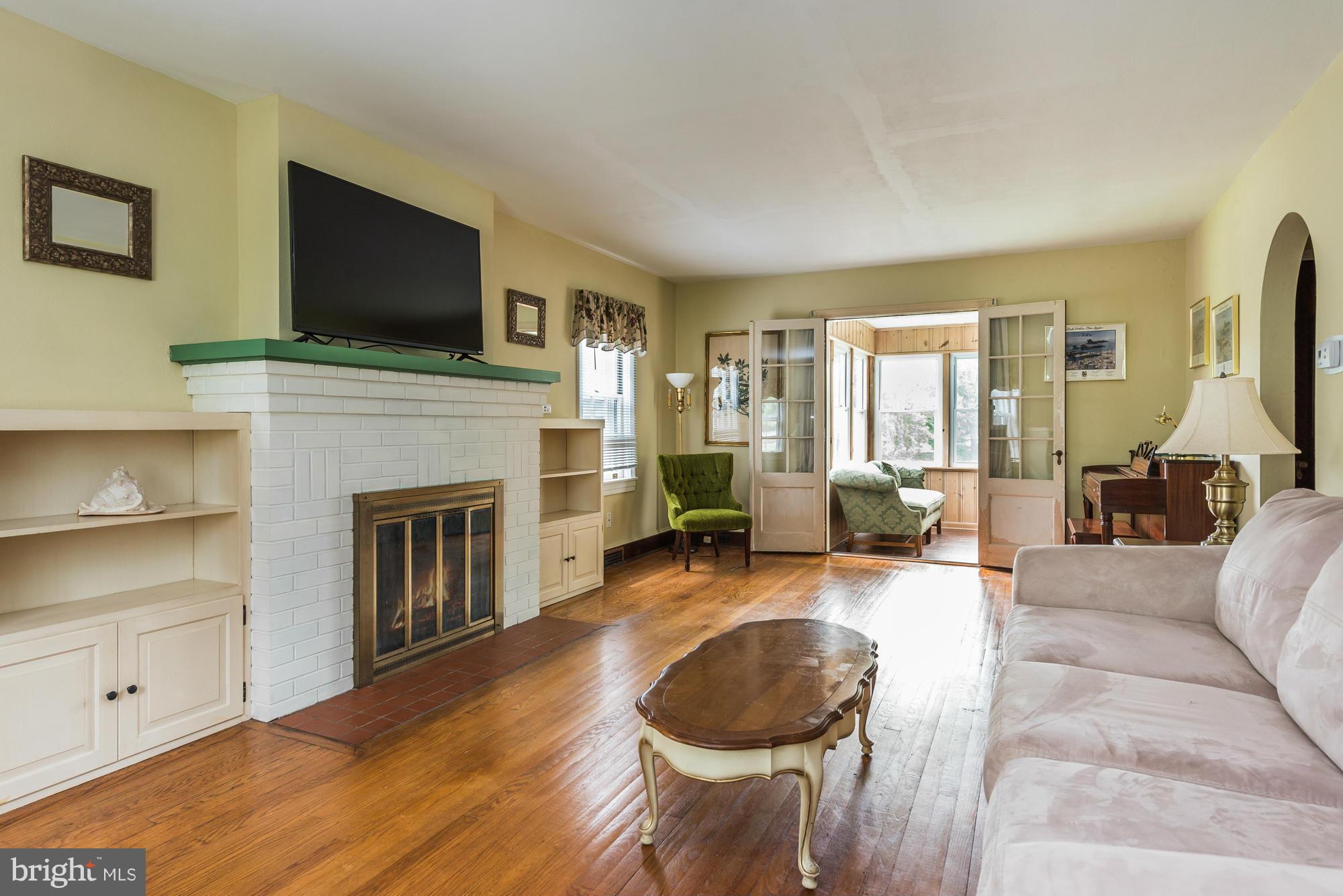 MURRAY HILL - Residential