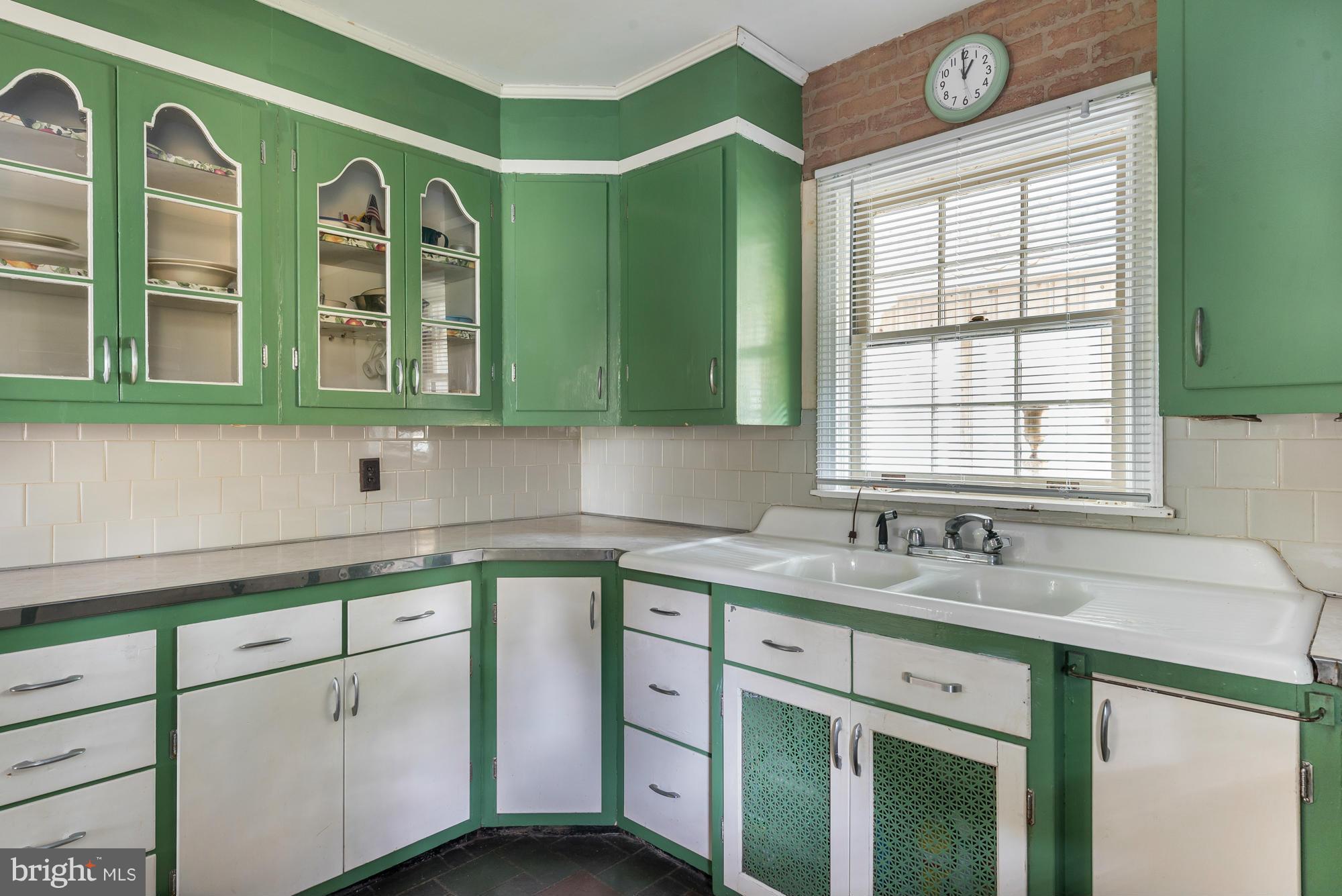 MURRAY HILL - Residential