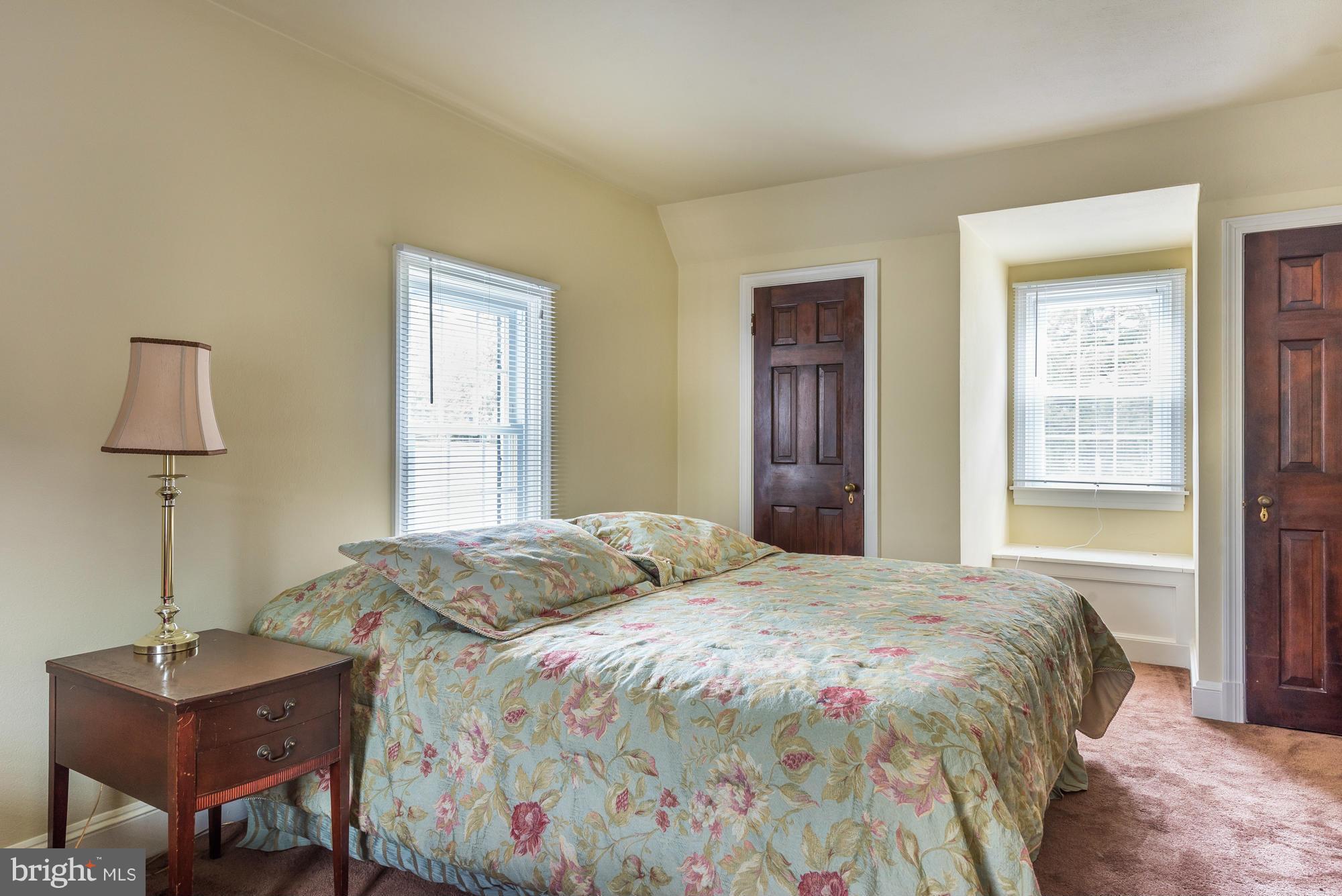 MURRAY HILL - Residential