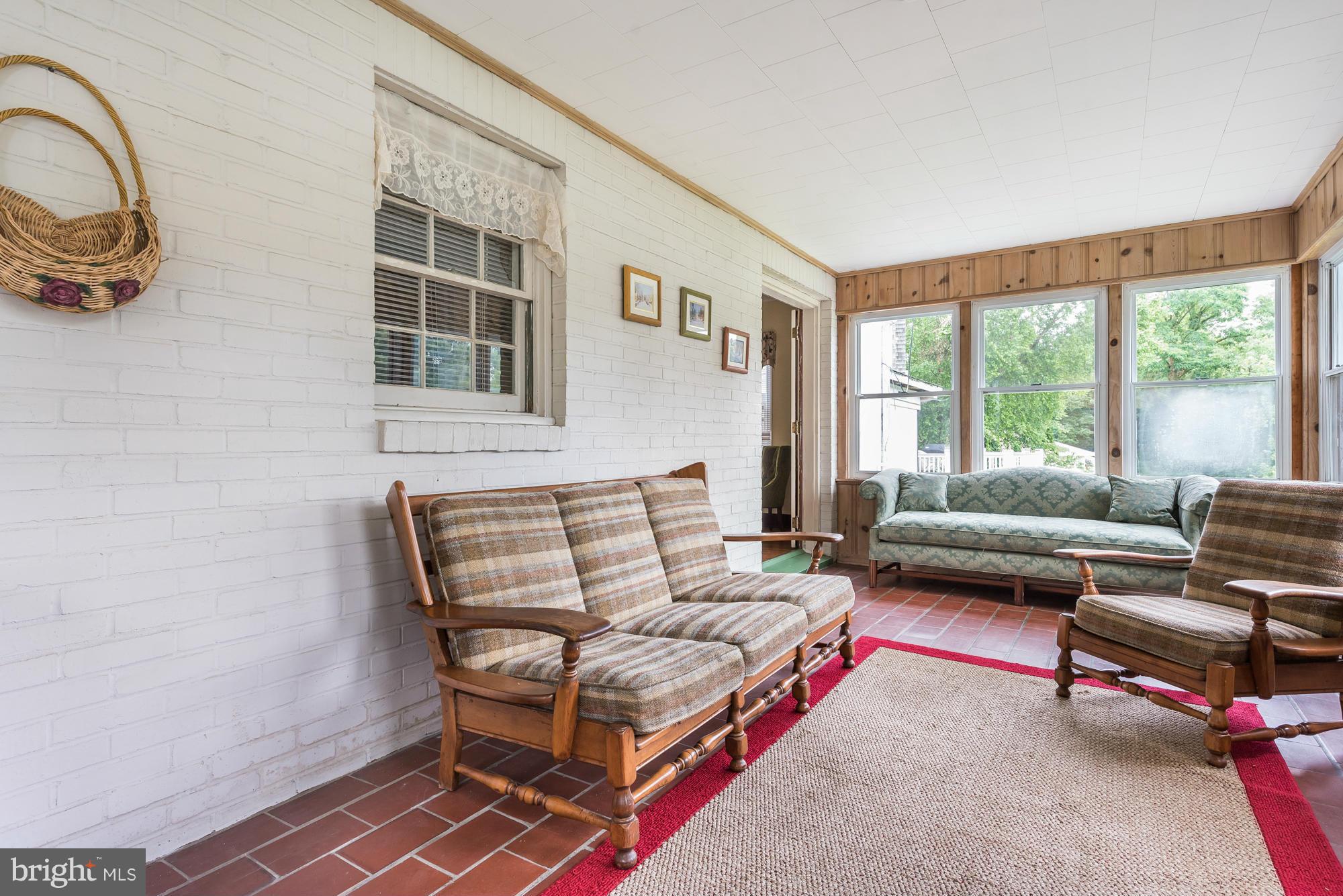 MURRAY HILL - Residential