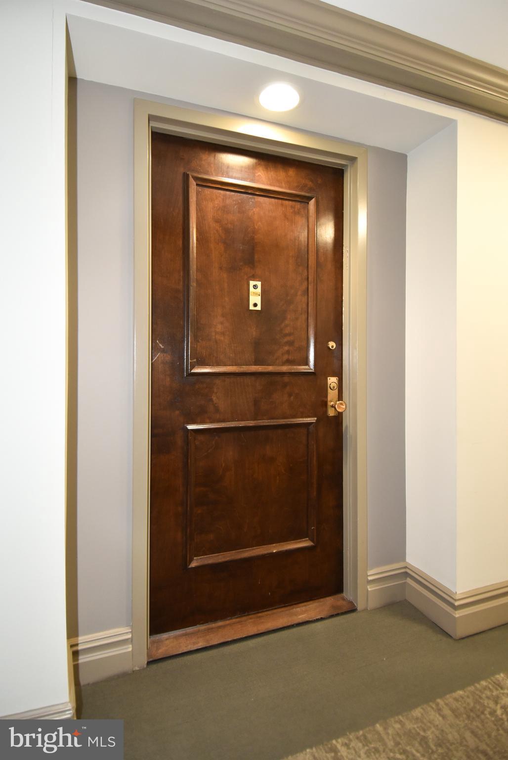 PROMENADE TOWERS - Residential