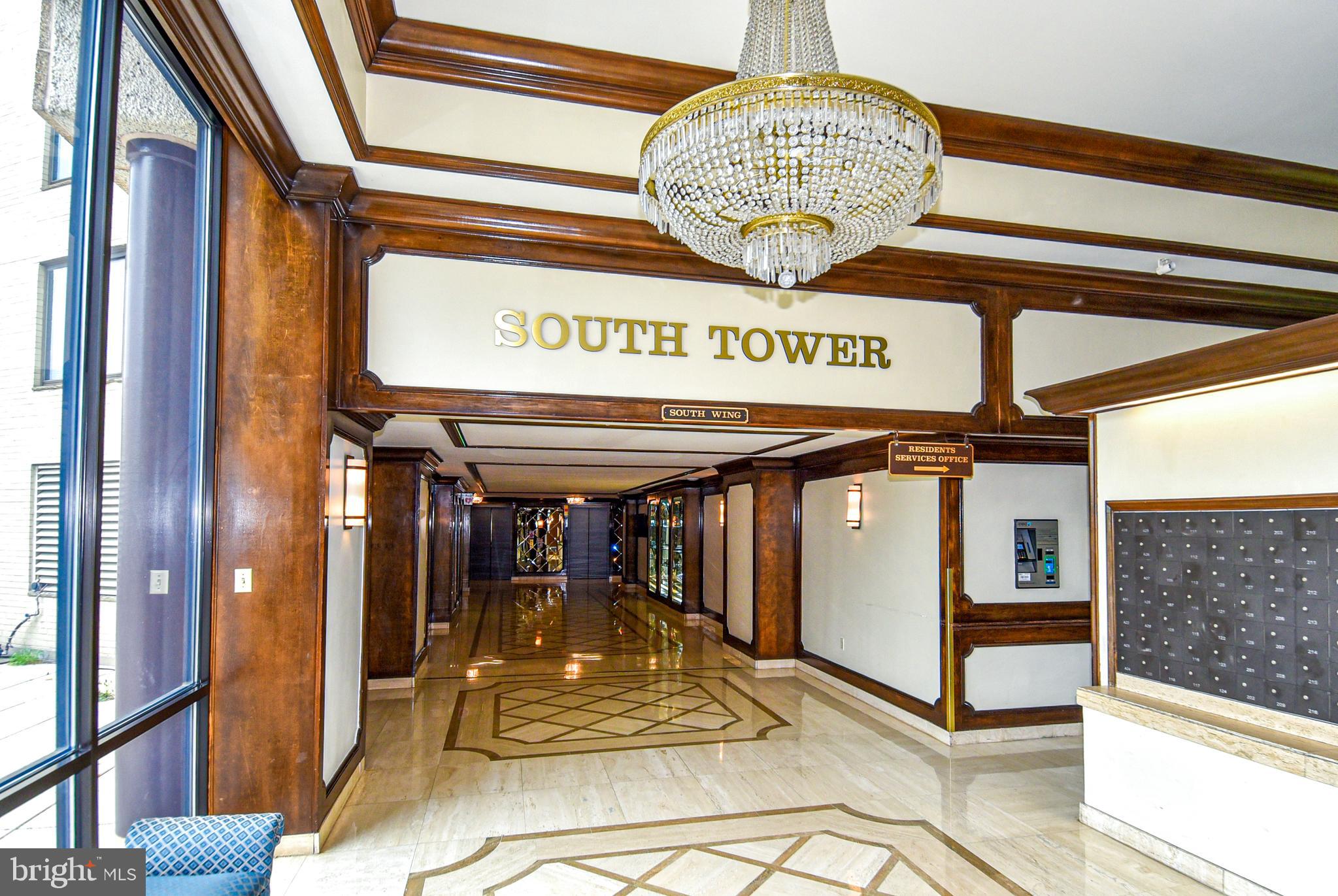 PROMENADE TOWERS - Residential