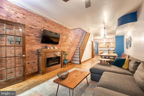 26 Lakewood Avenue N, Baltimore, MD MLS: MDBA2166348