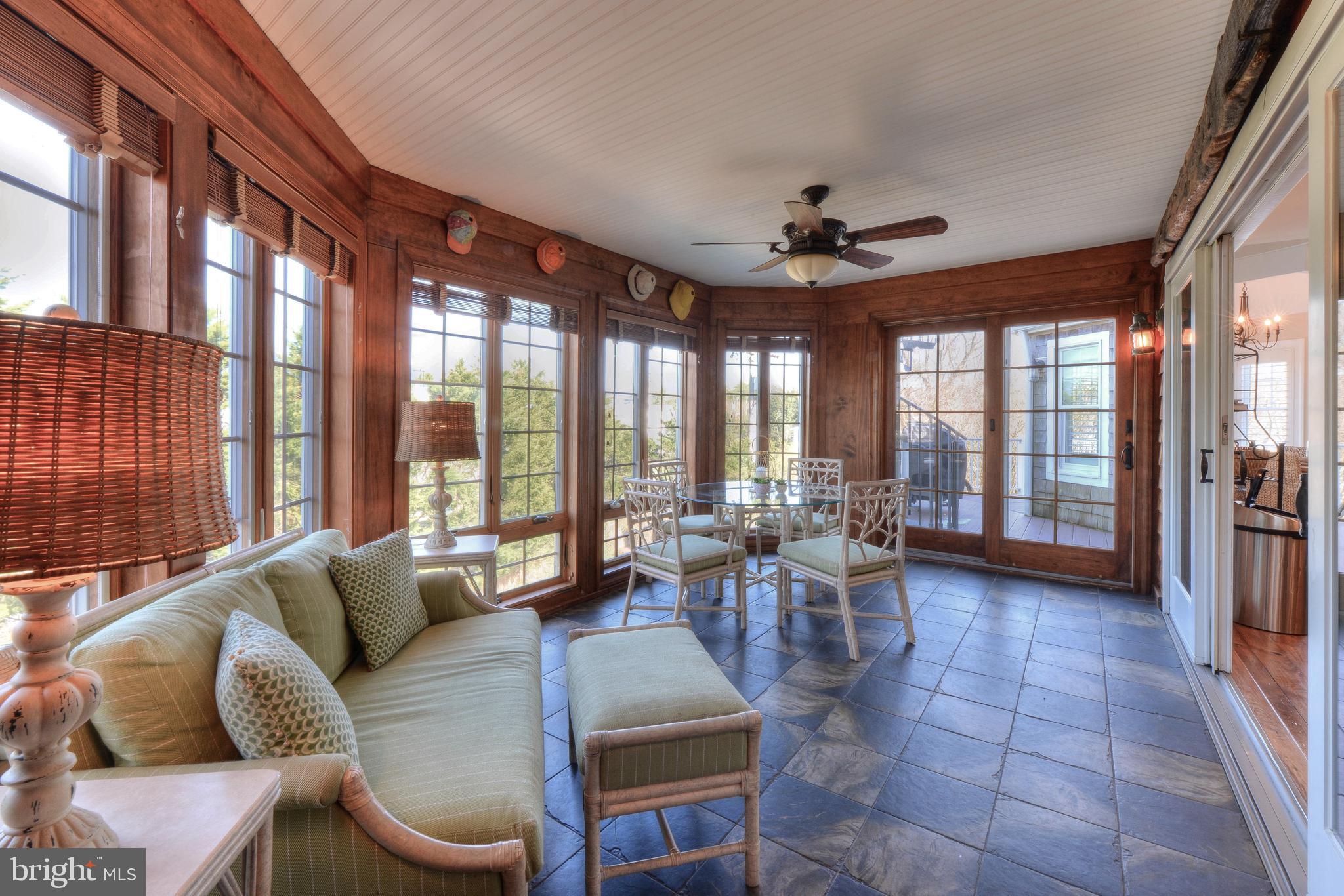 SILVER LAKE MANOR - Residential