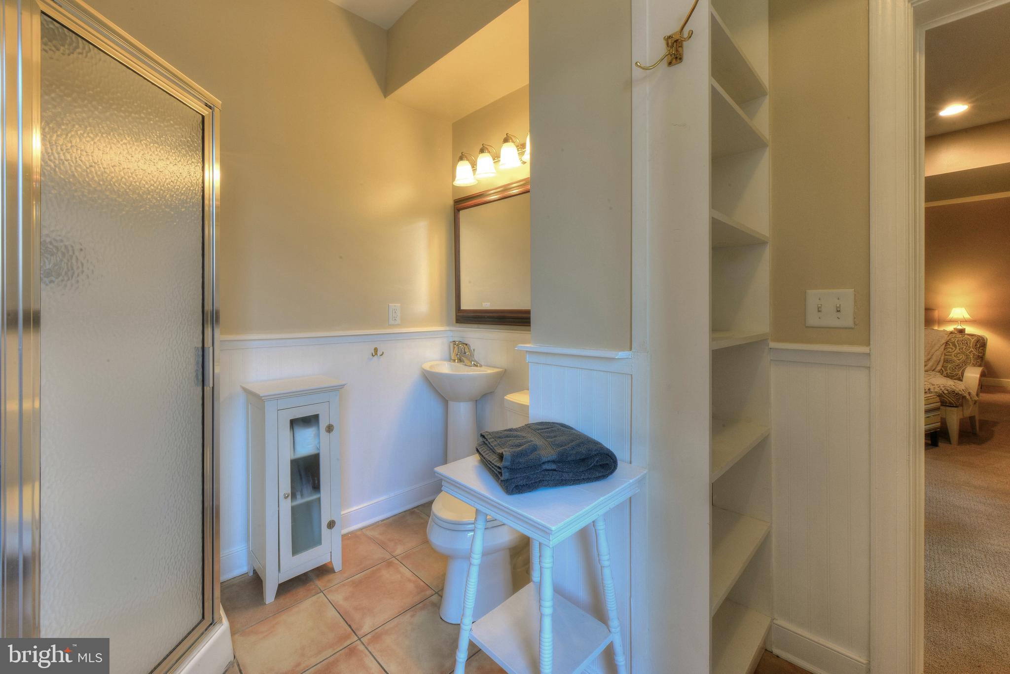 SILVER LAKE MANOR - Residential