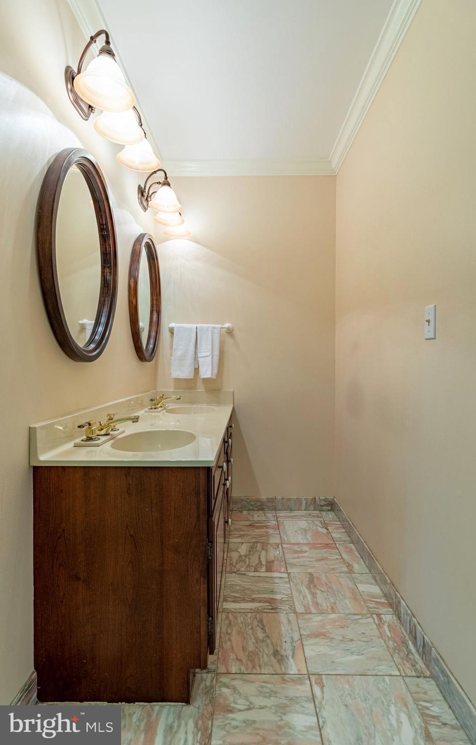 TUFTON FARMS - Residential