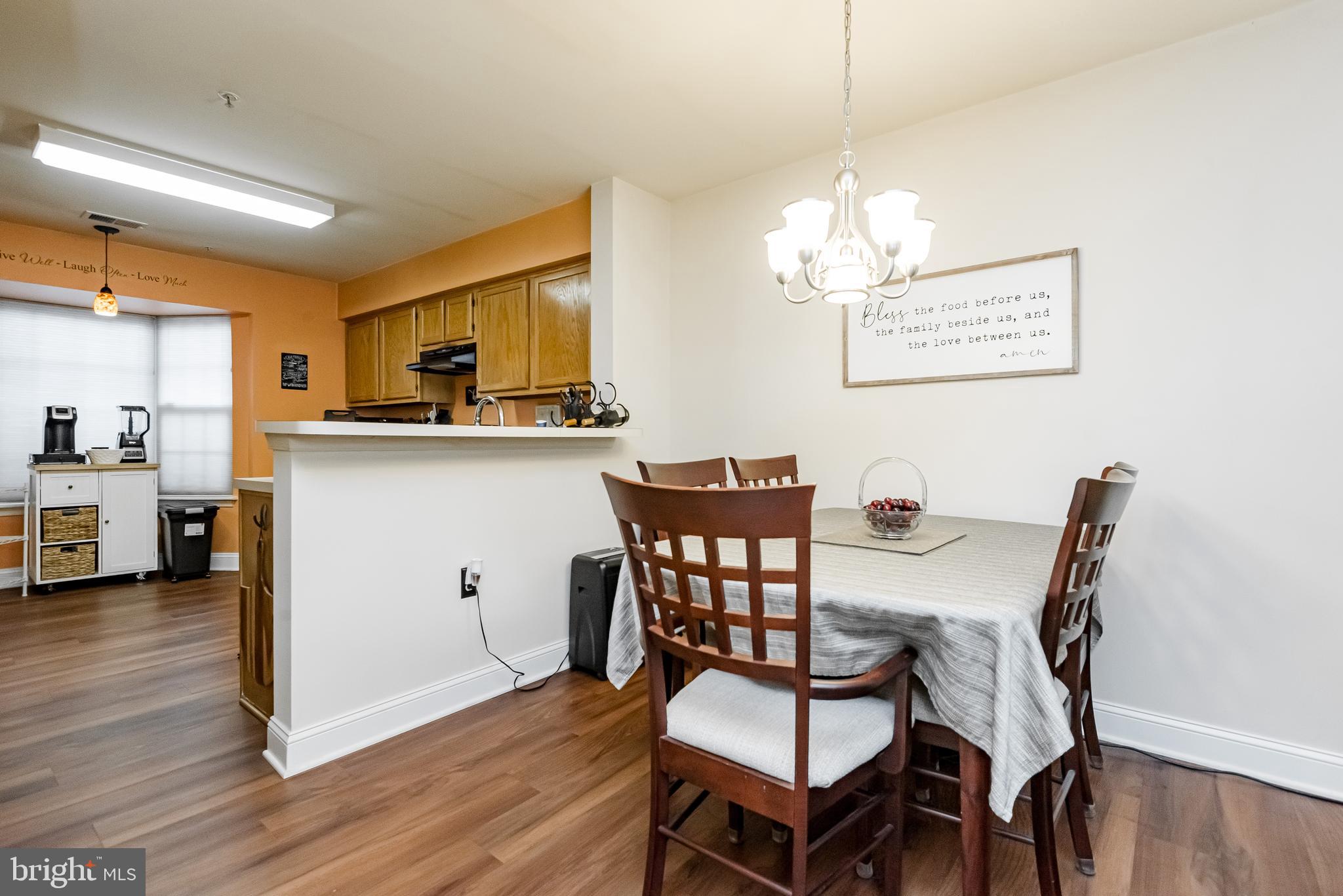 STONEHAVEN MEWS IN CROFTON VILLAGE - Residential