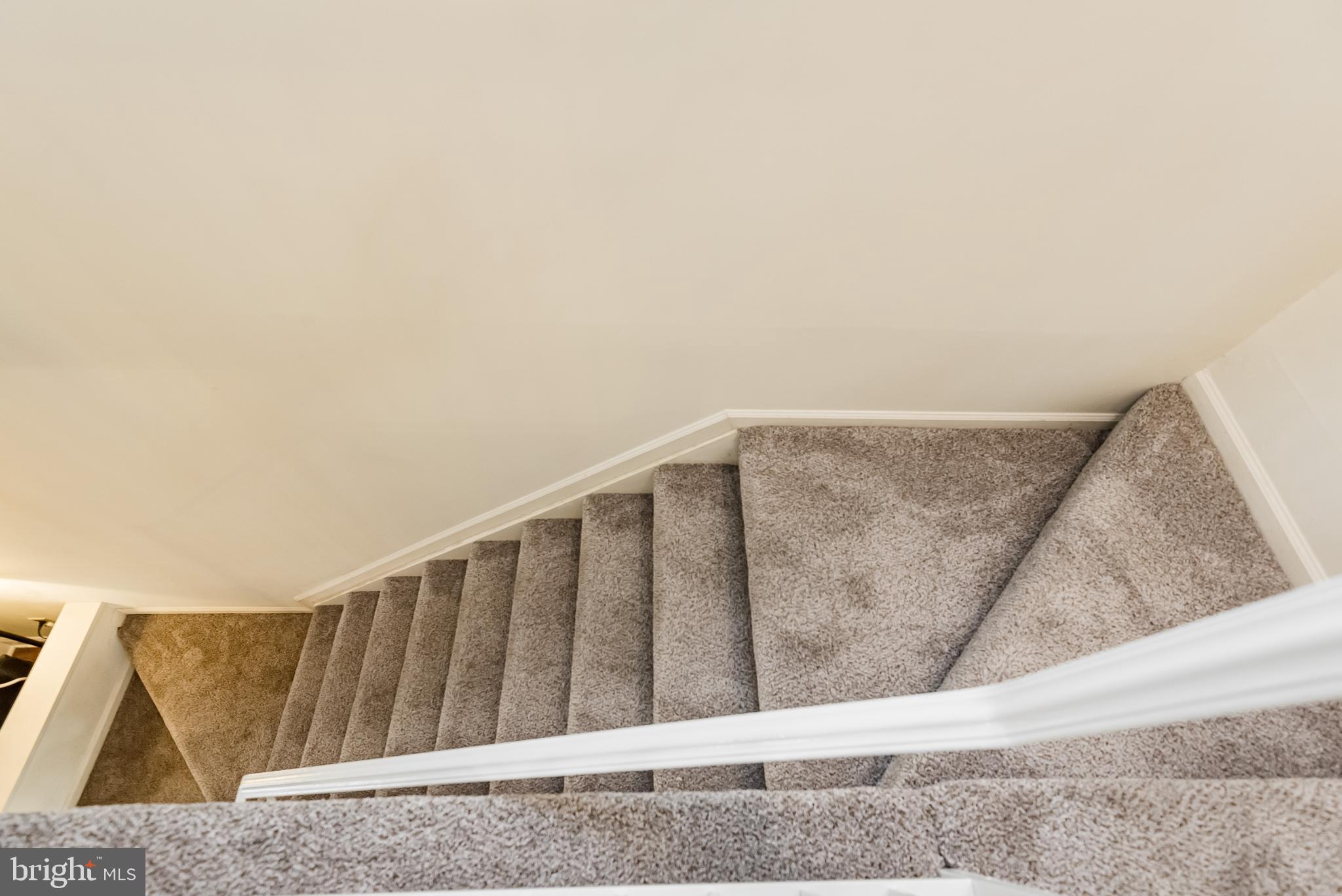 STONEHAVEN MEWS IN CROFTON VILLAGE - Residential