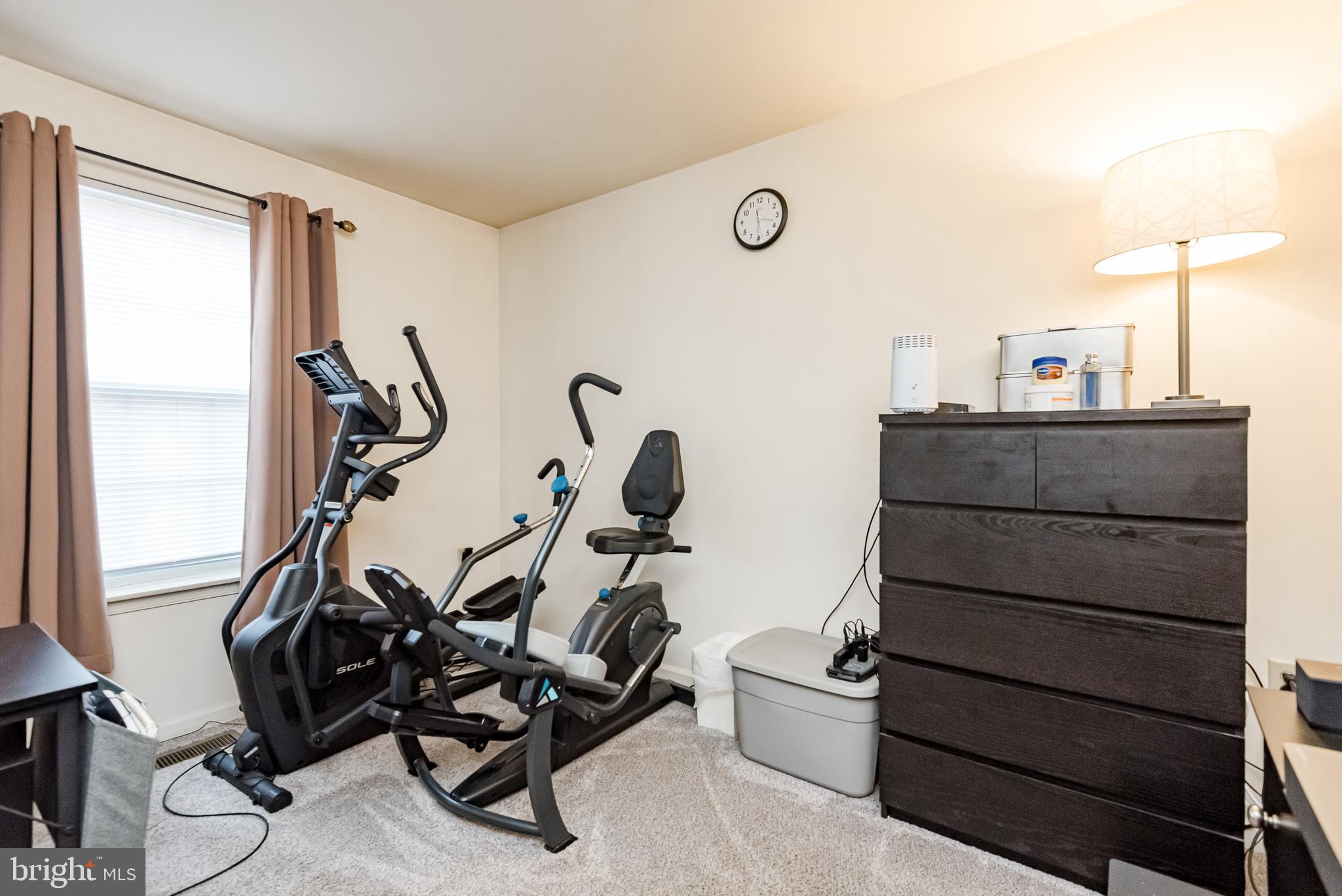 STONEHAVEN MEWS IN CROFTON VILLAGE - Residential