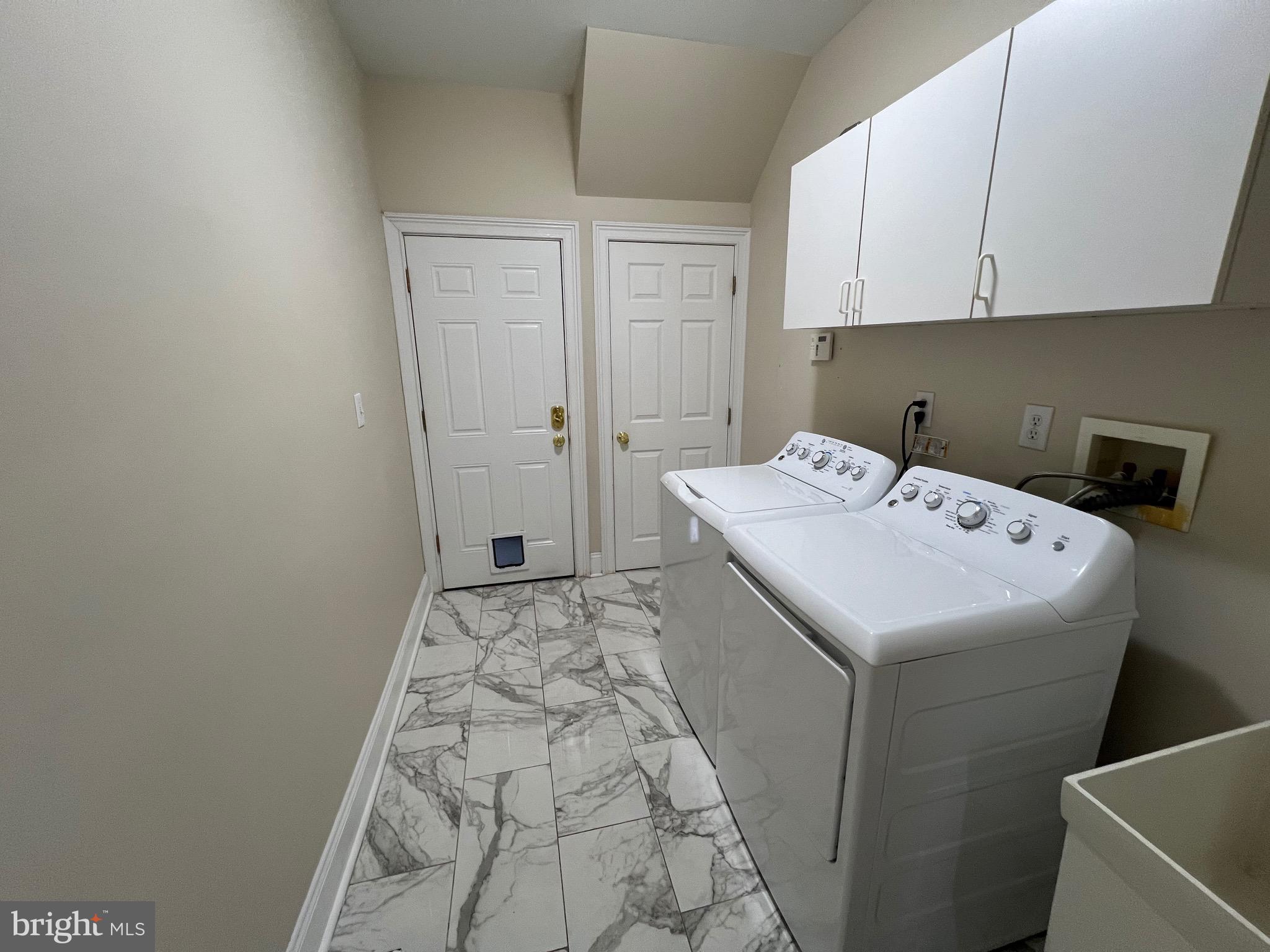 NORTHAMPTON HUNT - Residential