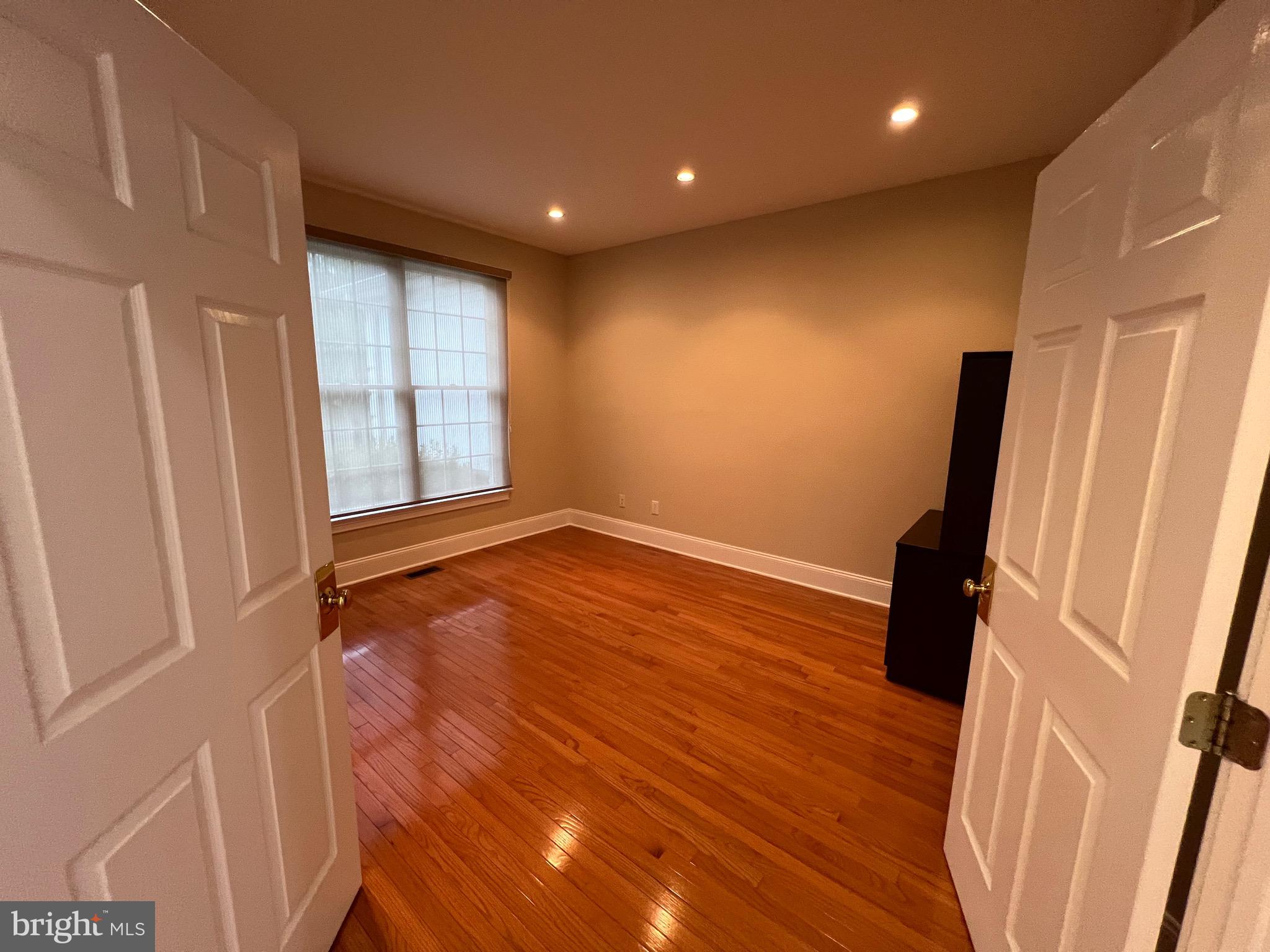 NORTHAMPTON HUNT - Residential