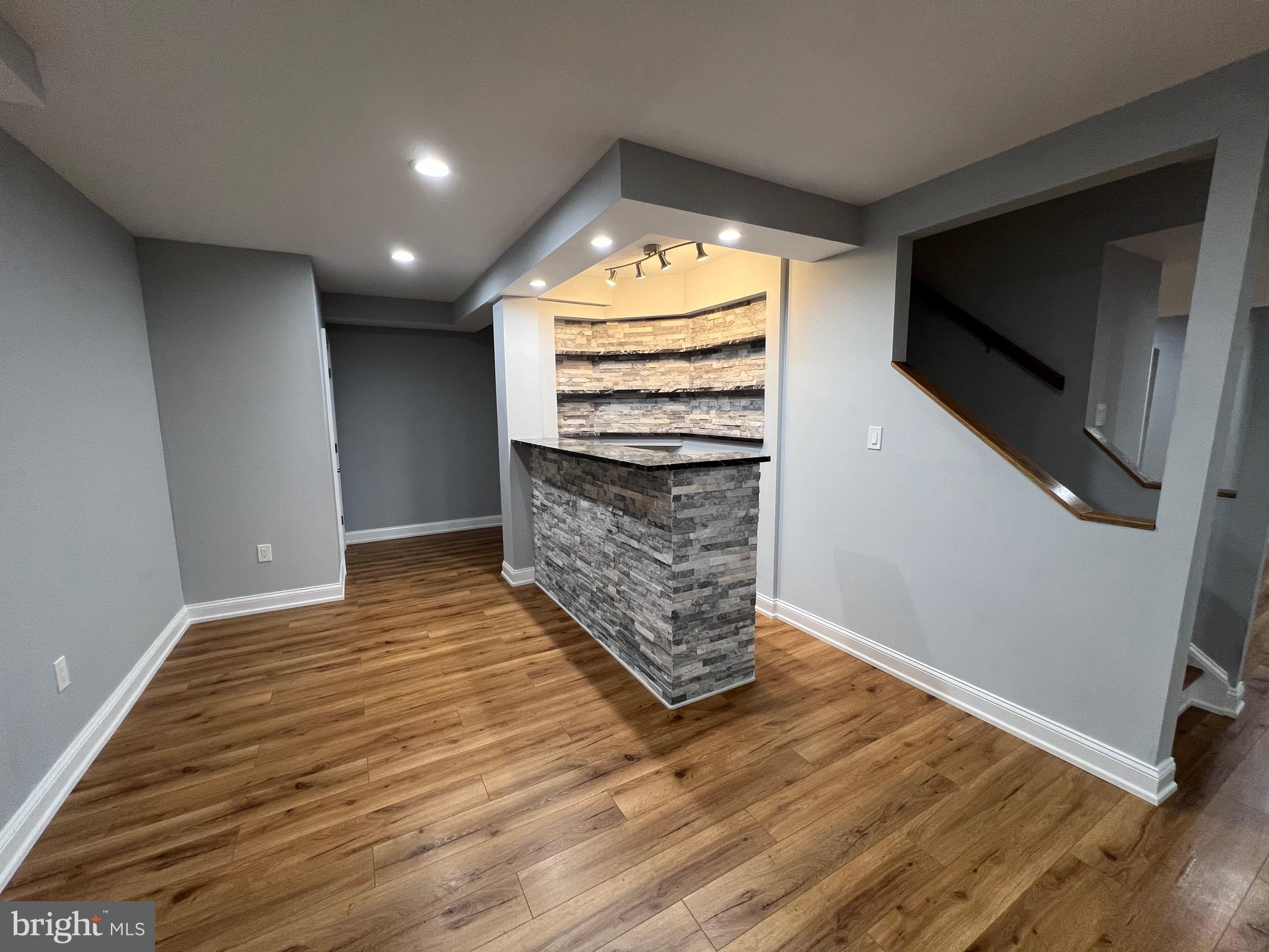 NORTHAMPTON HUNT - Residential