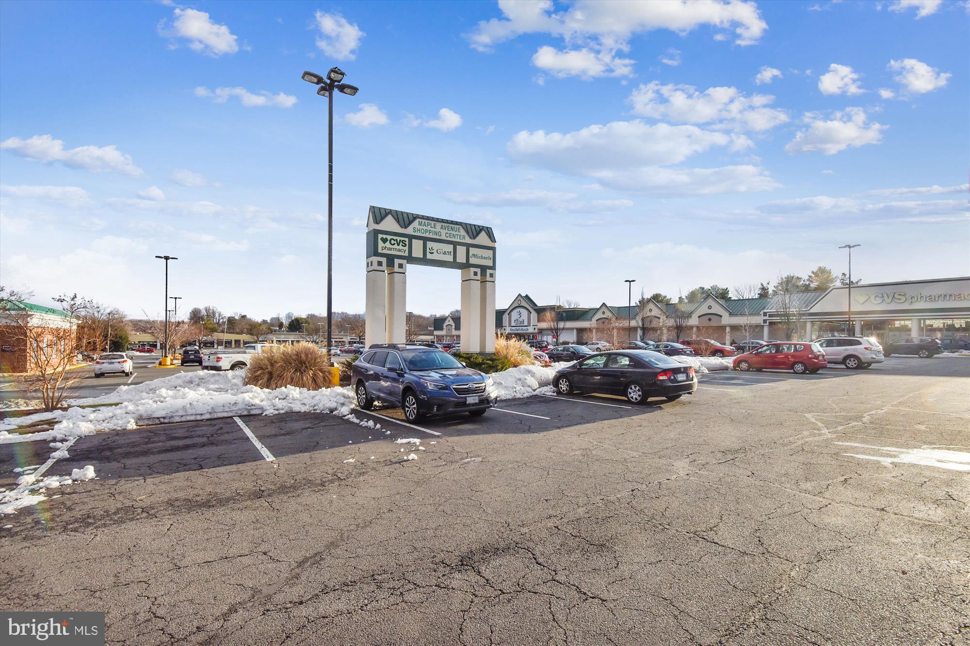 KINGS PARK WEST - Residential Lease