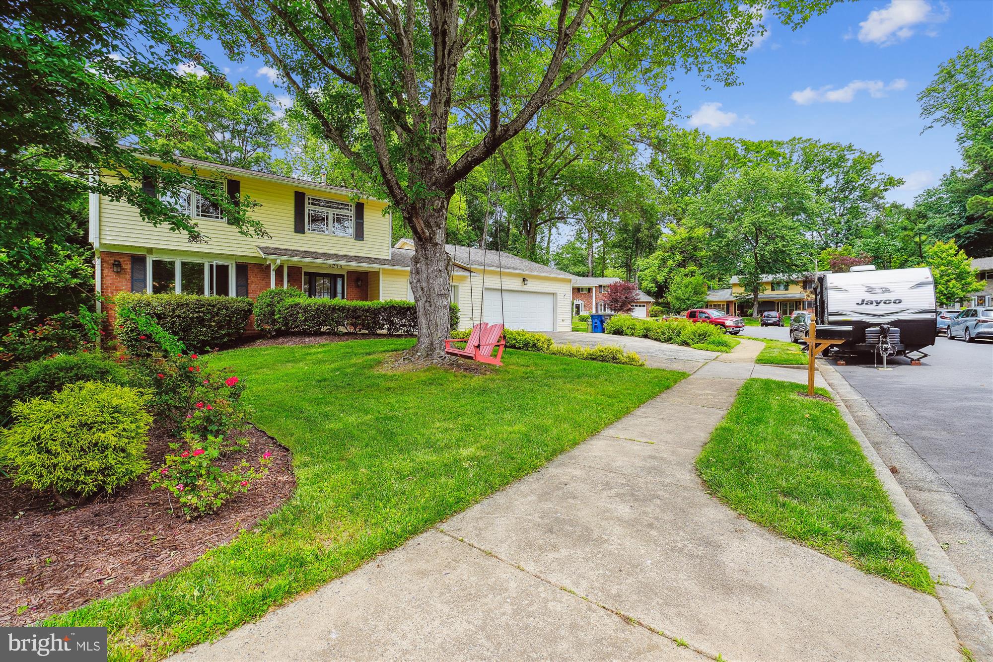 KINGS PARK WEST - Residential Lease