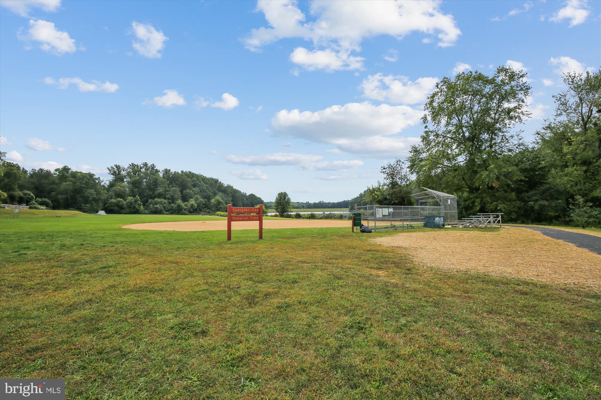 KINGS PARK WEST - Residential Lease