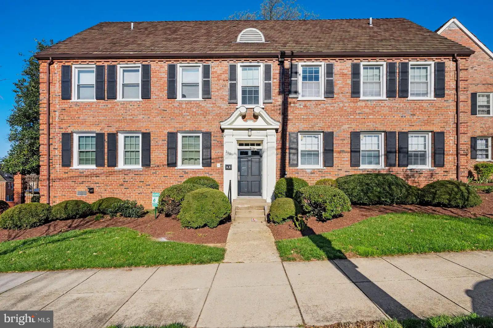 2001 FORT DAVIS STREET SE 102