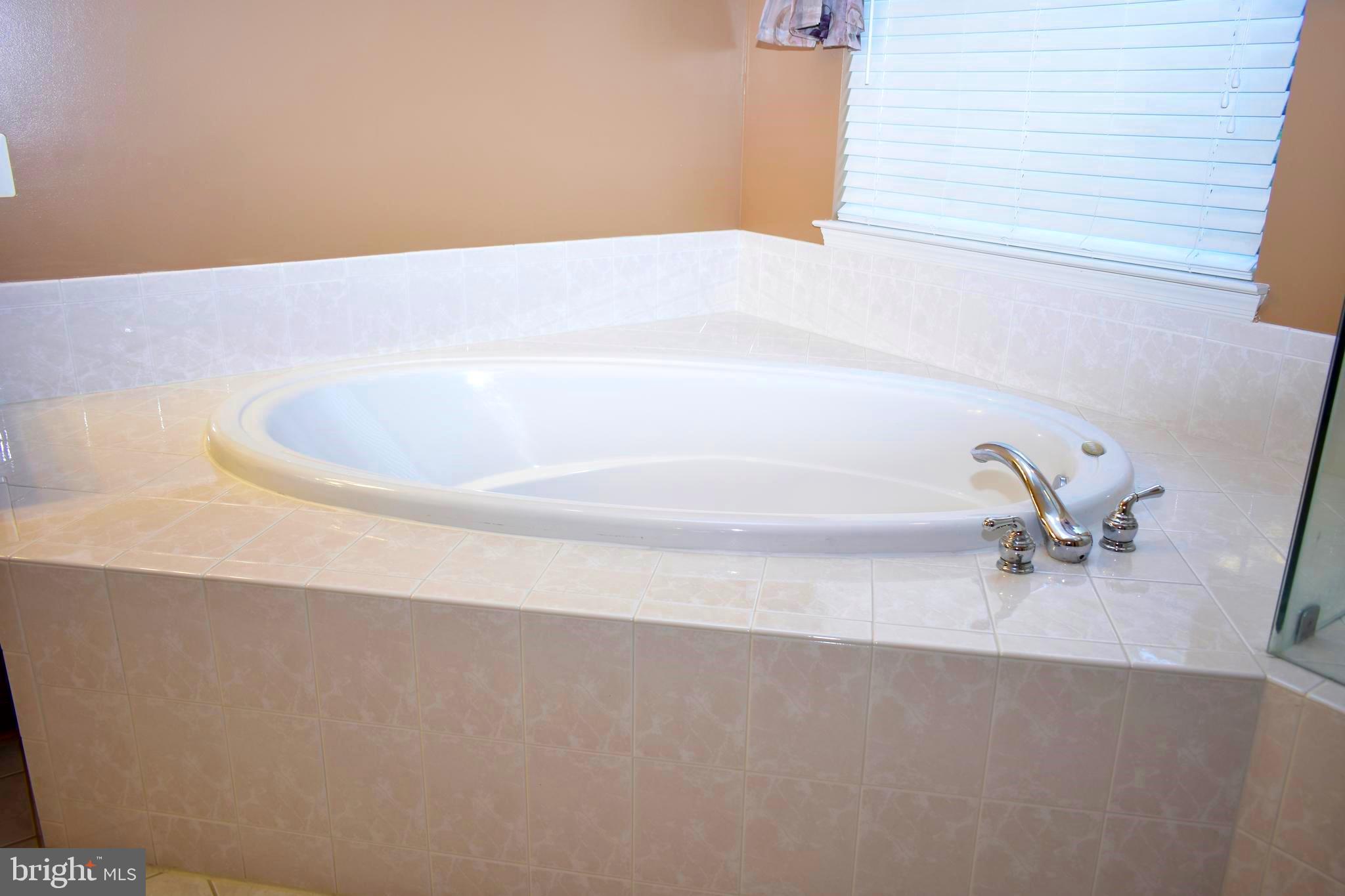 WOODLANDS OF FAIR LAKES - Residential