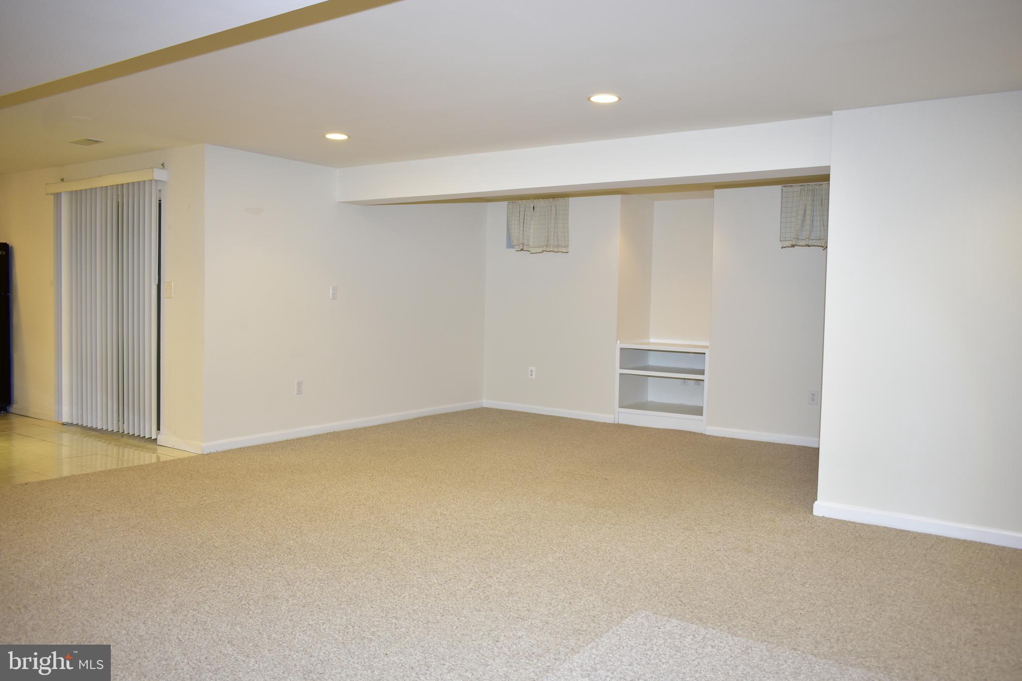 WOODLANDS OF FAIR LAKES - Residential