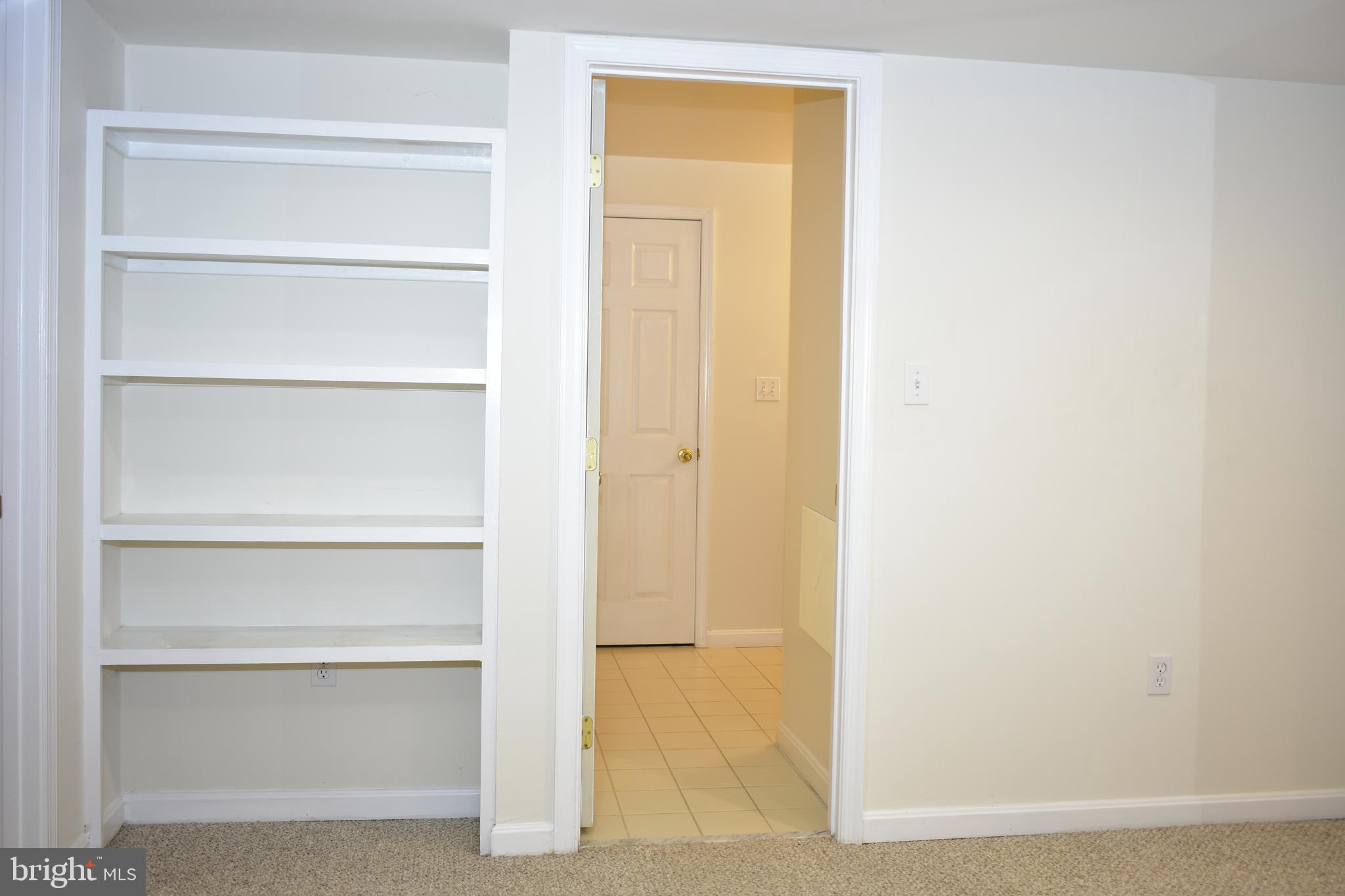 WOODLANDS OF FAIR LAKES - Residential