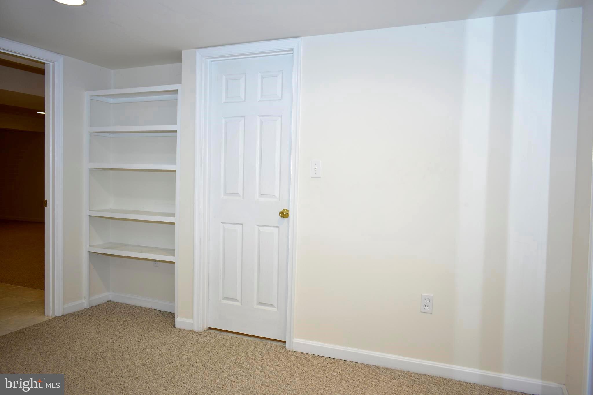 WOODLANDS OF FAIR LAKES - Residential